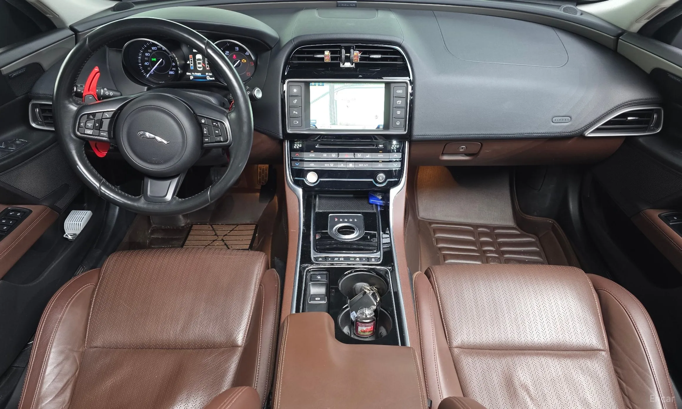 Jaguar XE превью 7