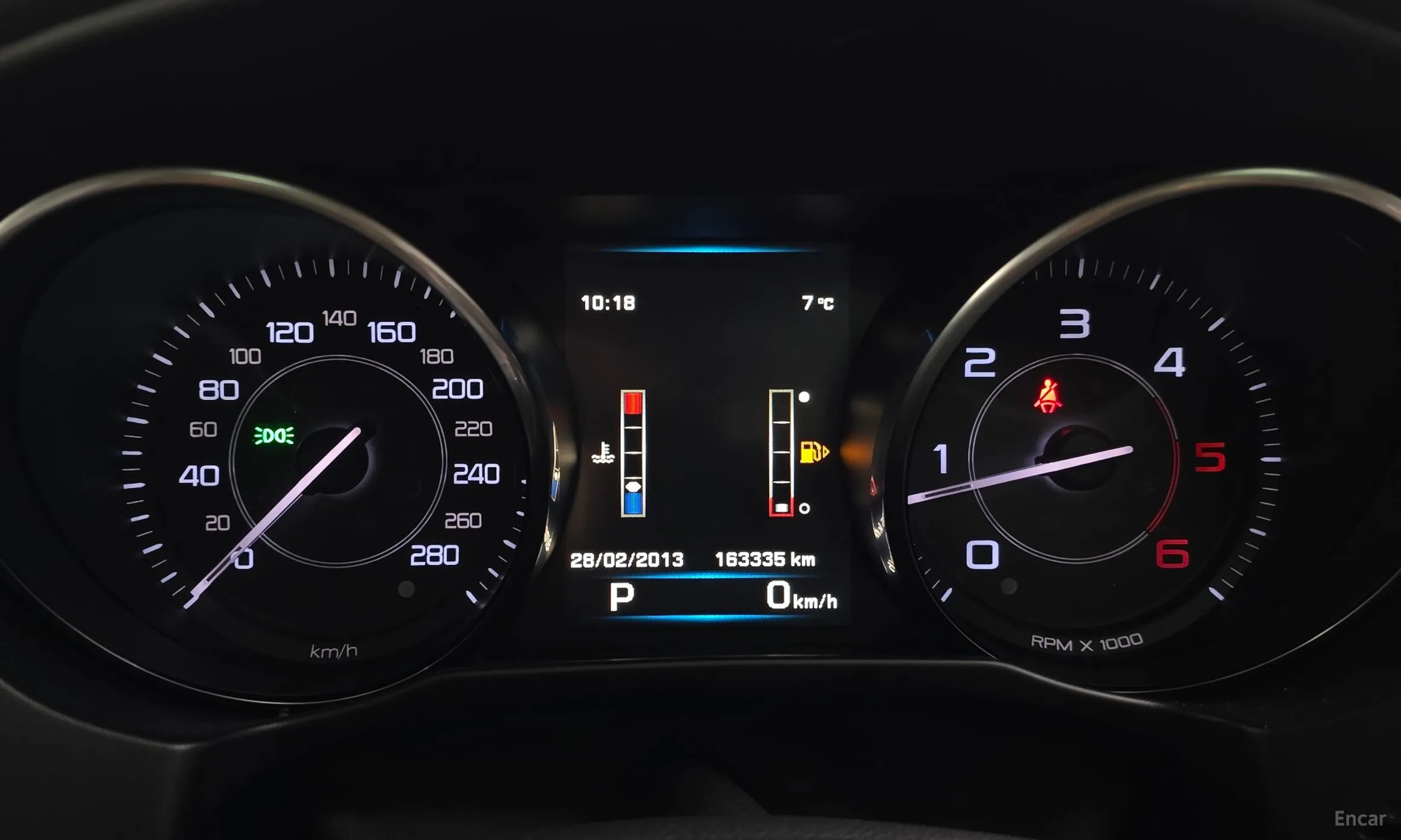 Jaguar XE превью 8