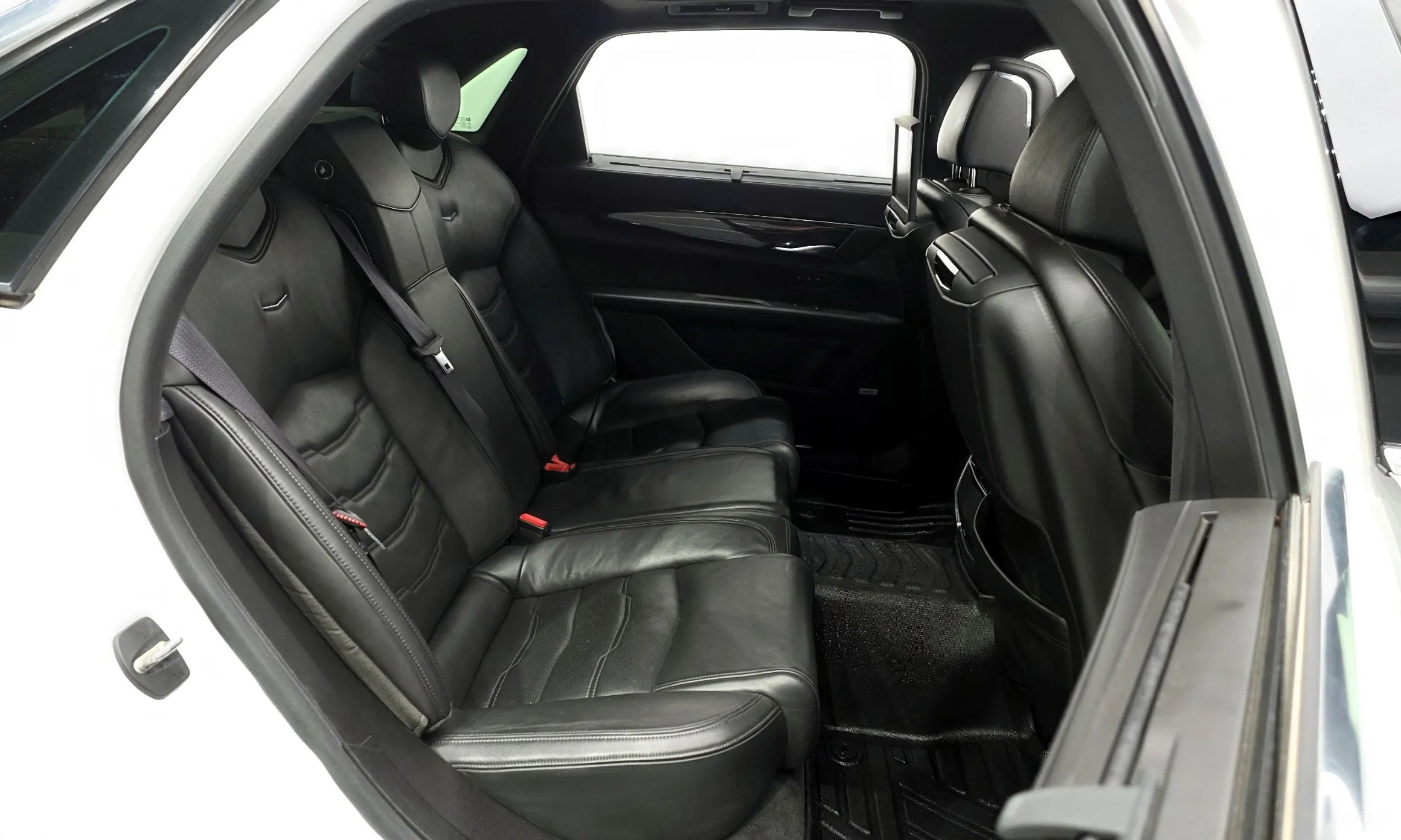 Cadillac CT6 превью 12