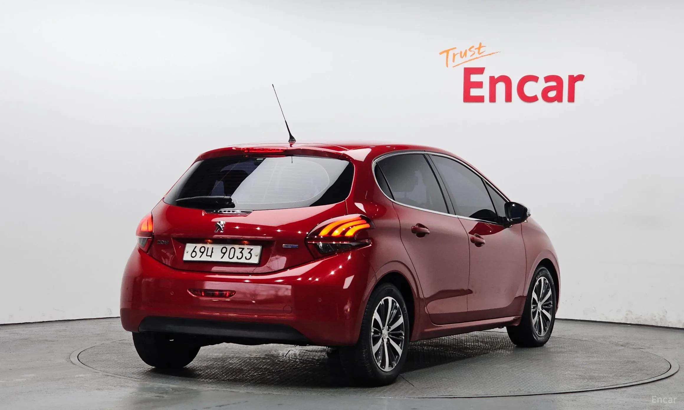 Peugeot 208