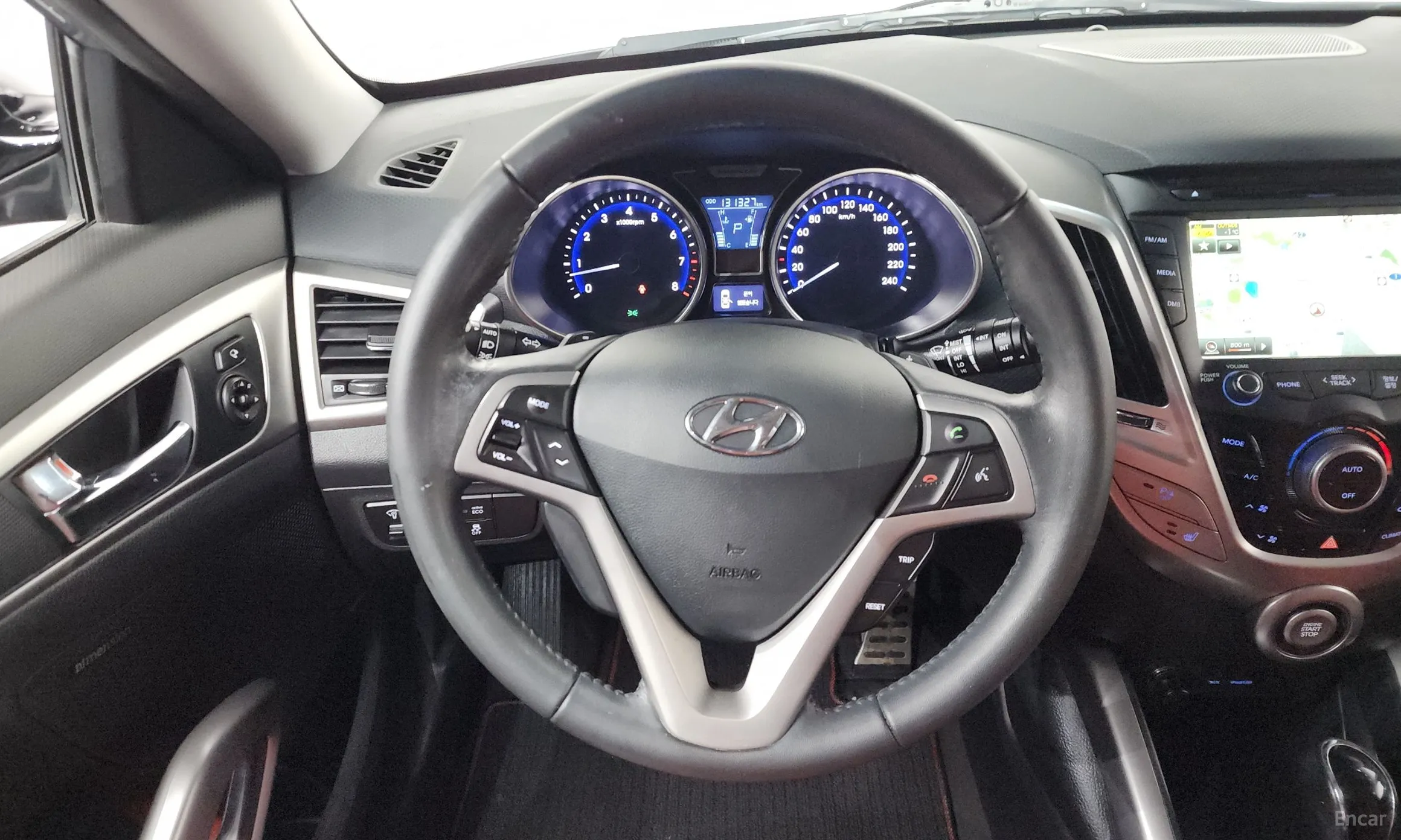Hyundai Veloster превью 13