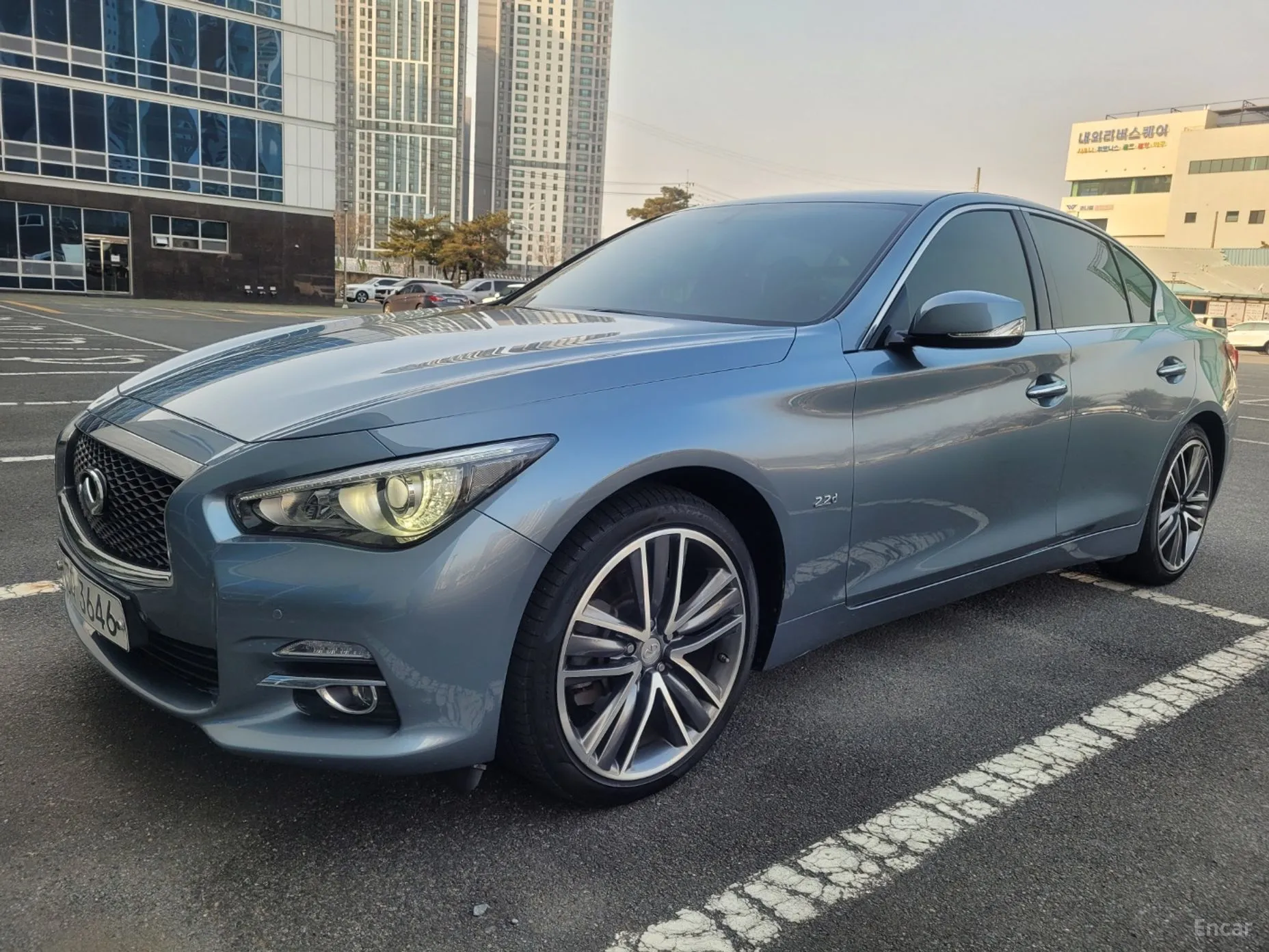 Infiniti Q50