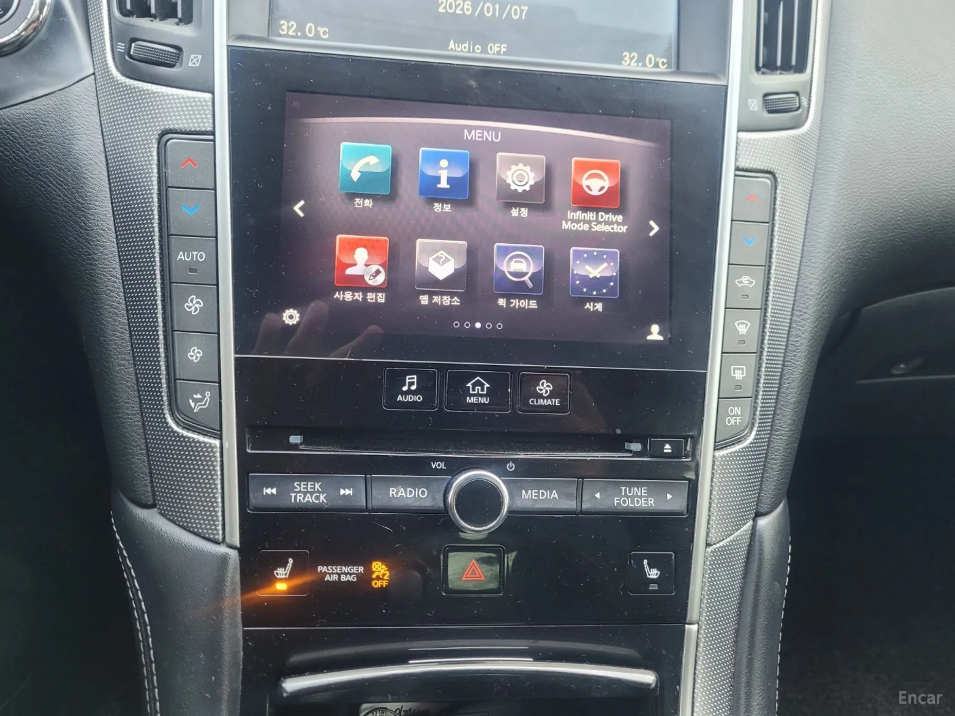 Infiniti Q50 превью 16