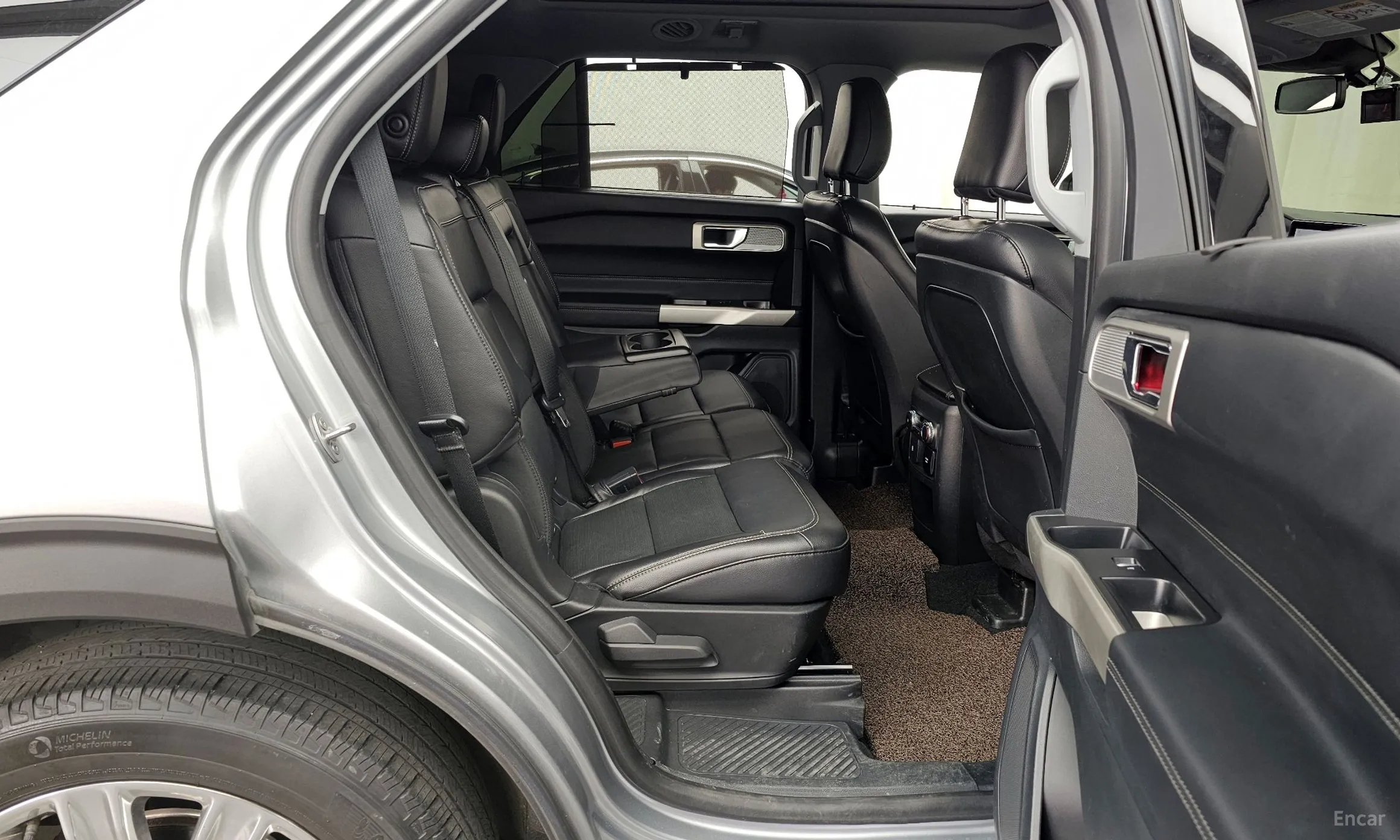 Ford Explorer 6th Generation превью 12