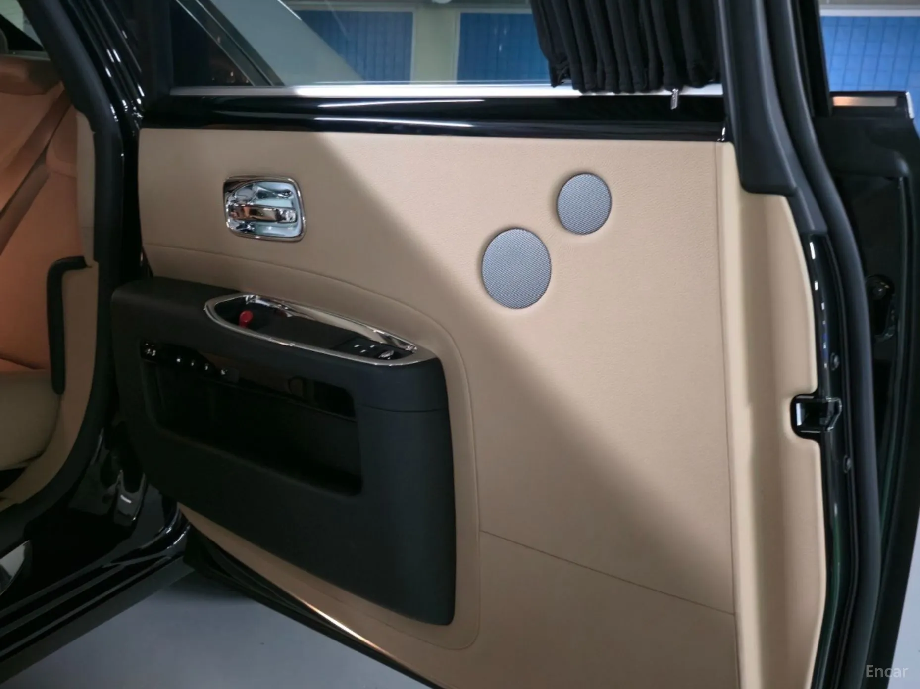 Rolls-Royce Ghost превью 13