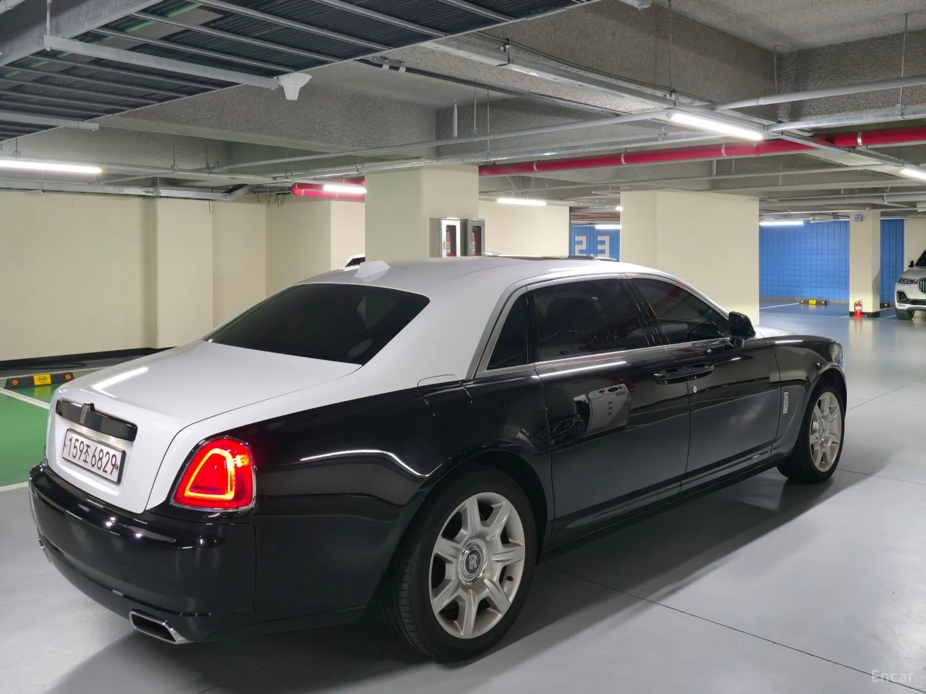 Rolls-Royce Ghost превью 4