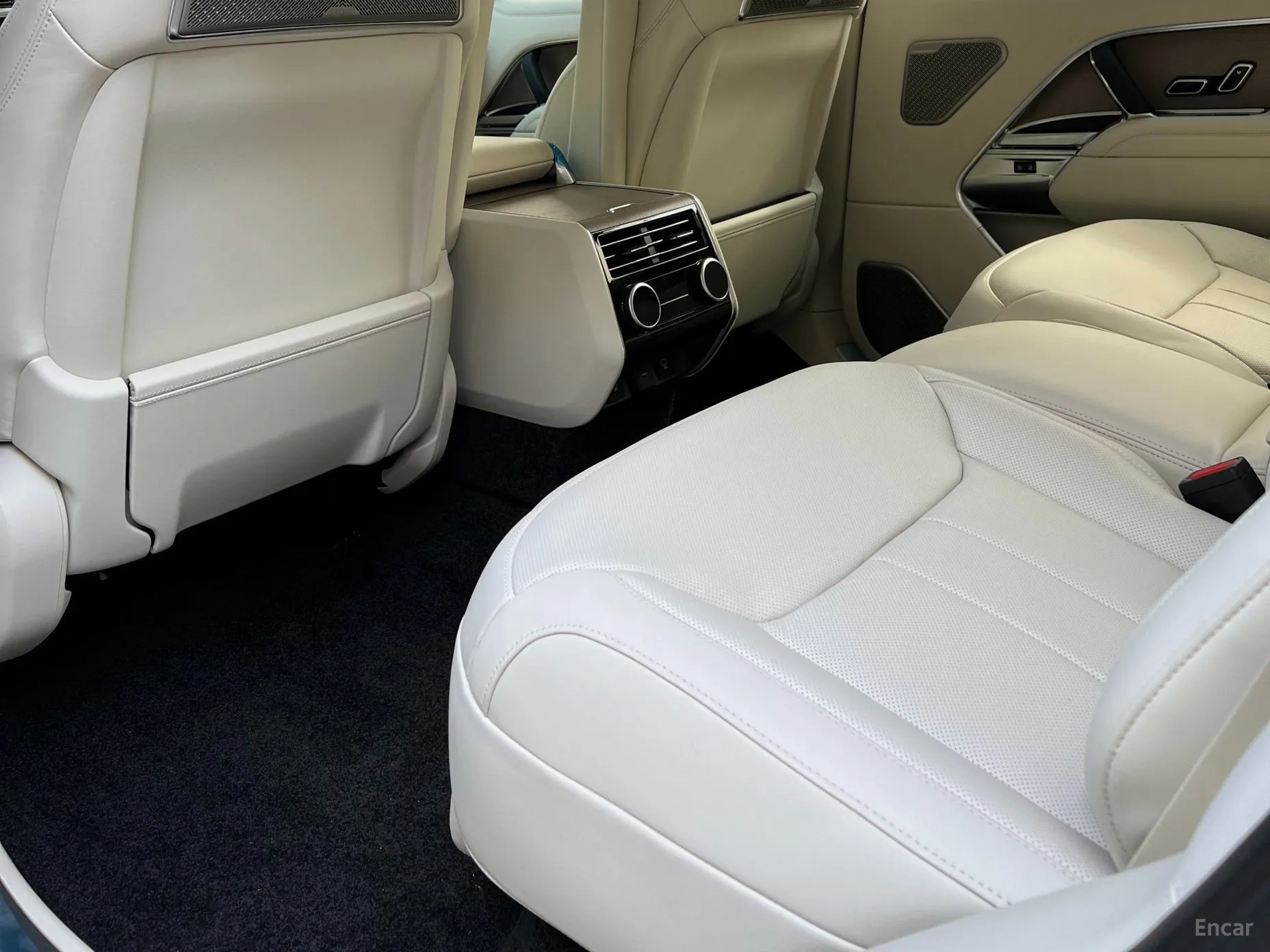 Land Rover Range Rover 5th Generation превью 10