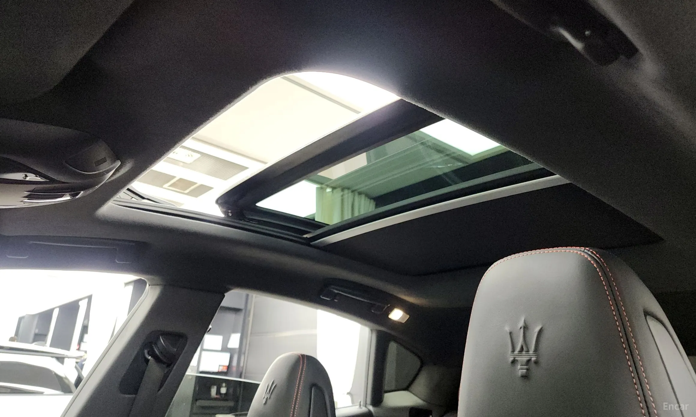 Maserati Levante превью 18
