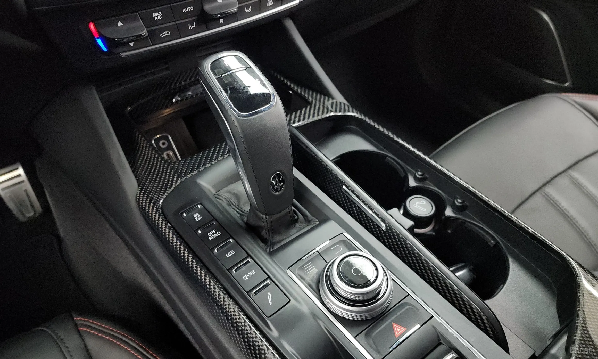 Maserati Levante превью 9