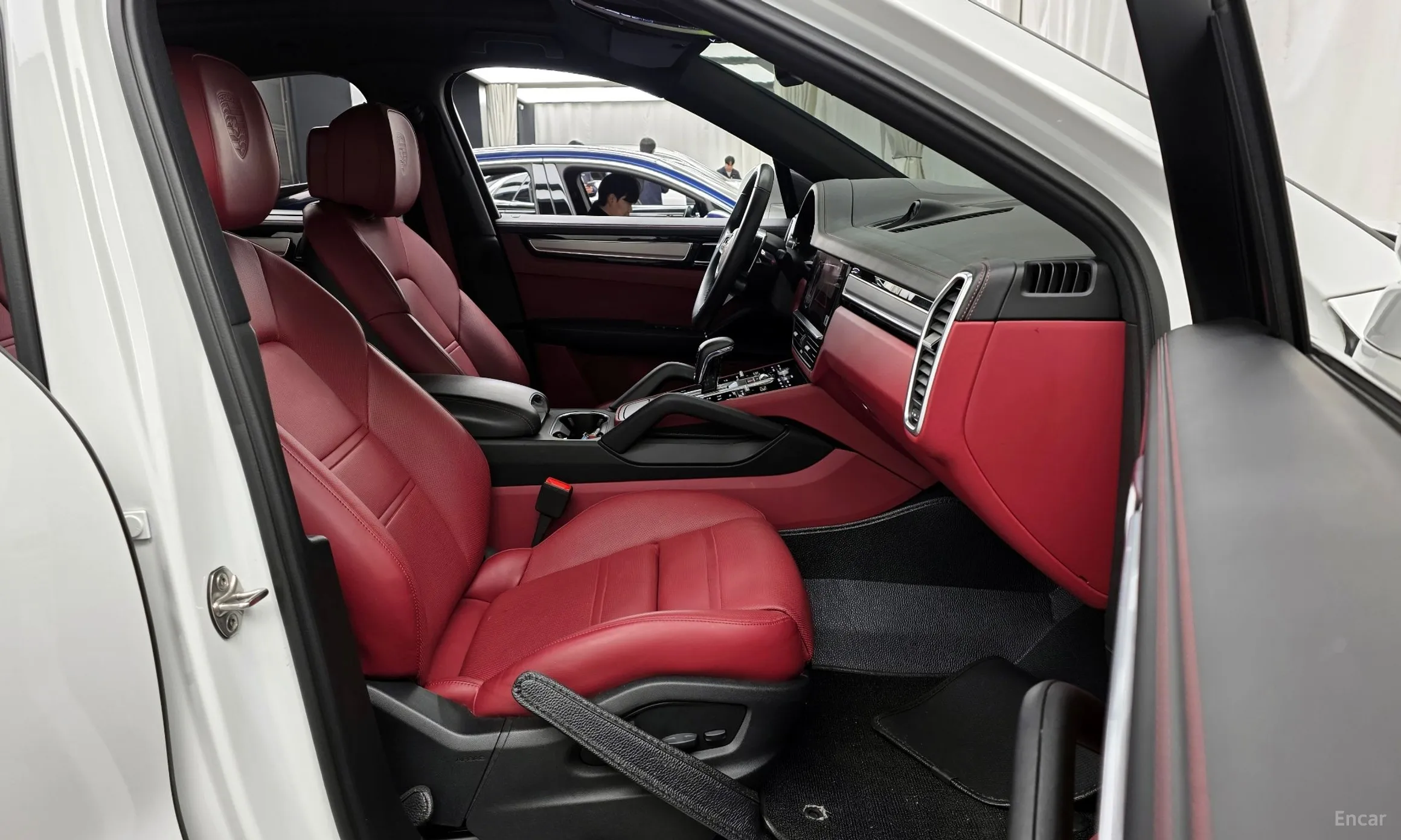 Porsche Cayenne (PO536) превью 11