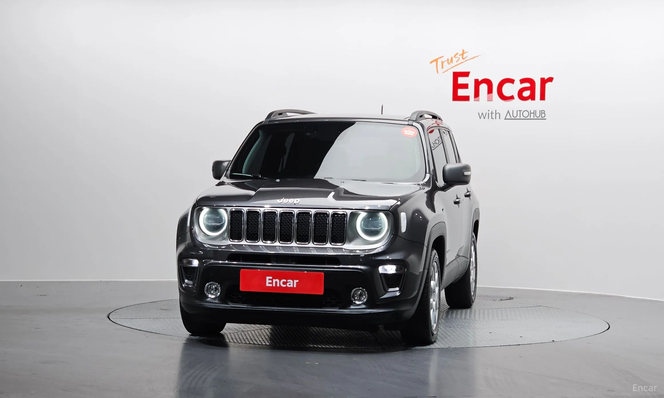 Jeep Renegade превью 3