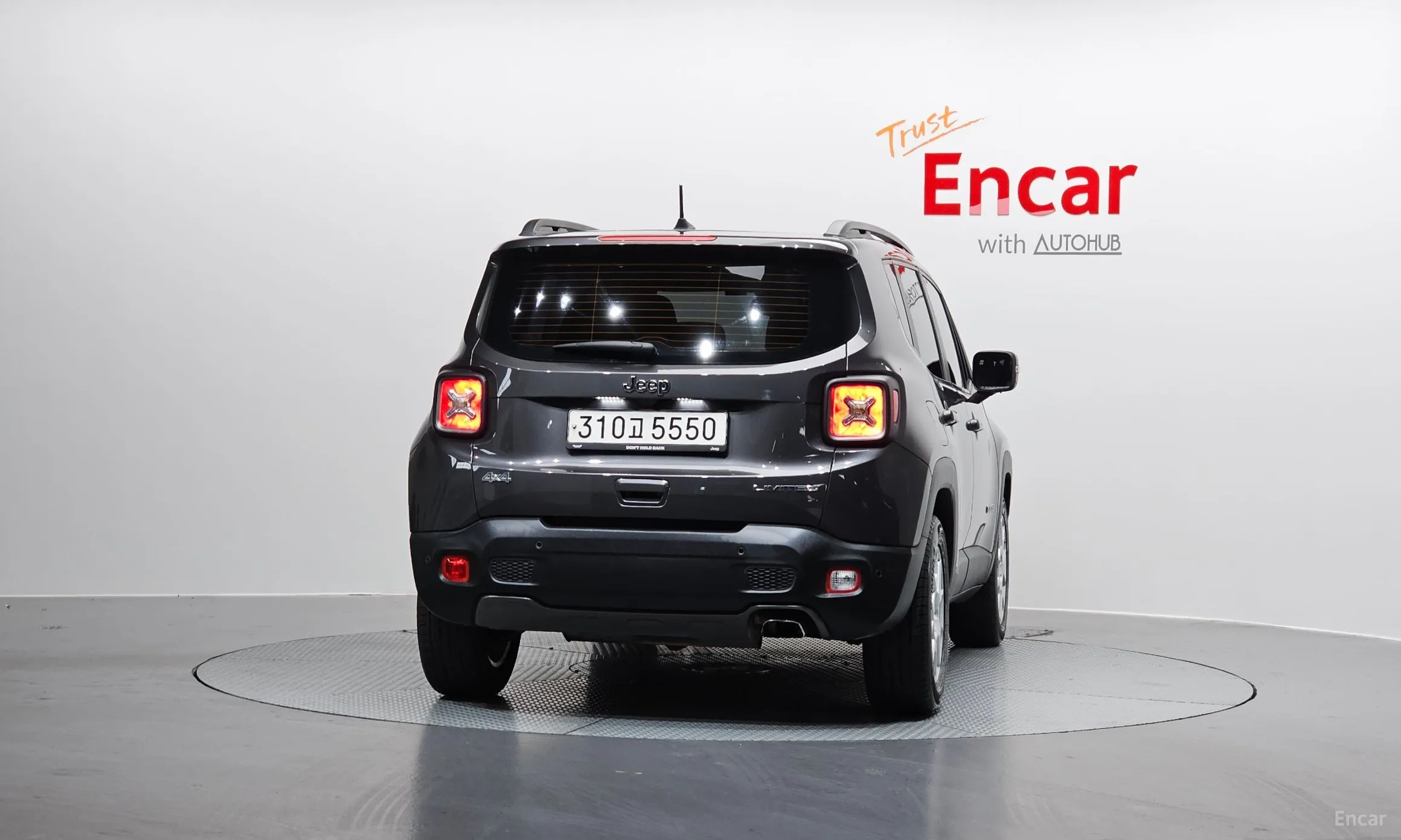 Jeep Renegade превью 4