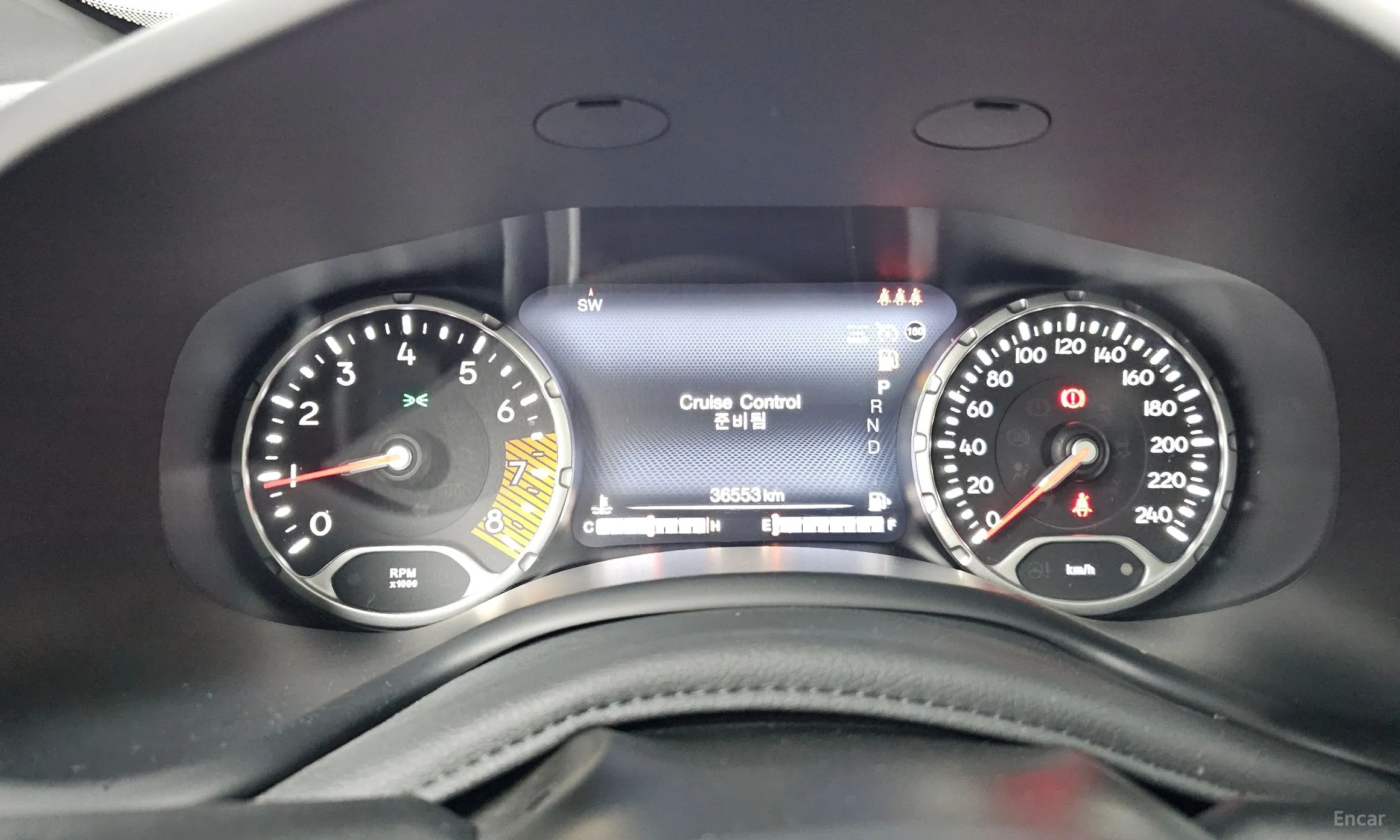 Jeep Renegade превью 8