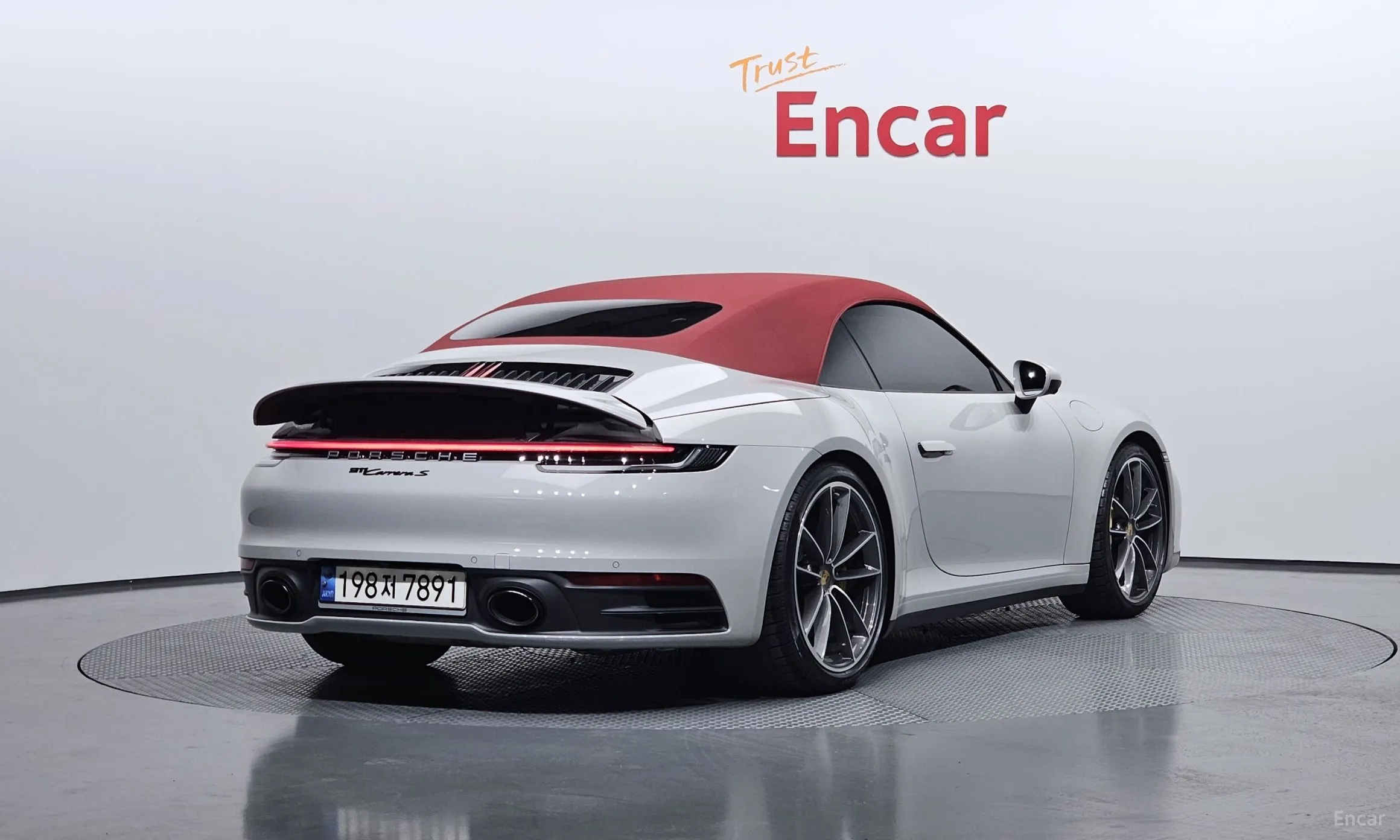 Porsche 911 (992) превью 2