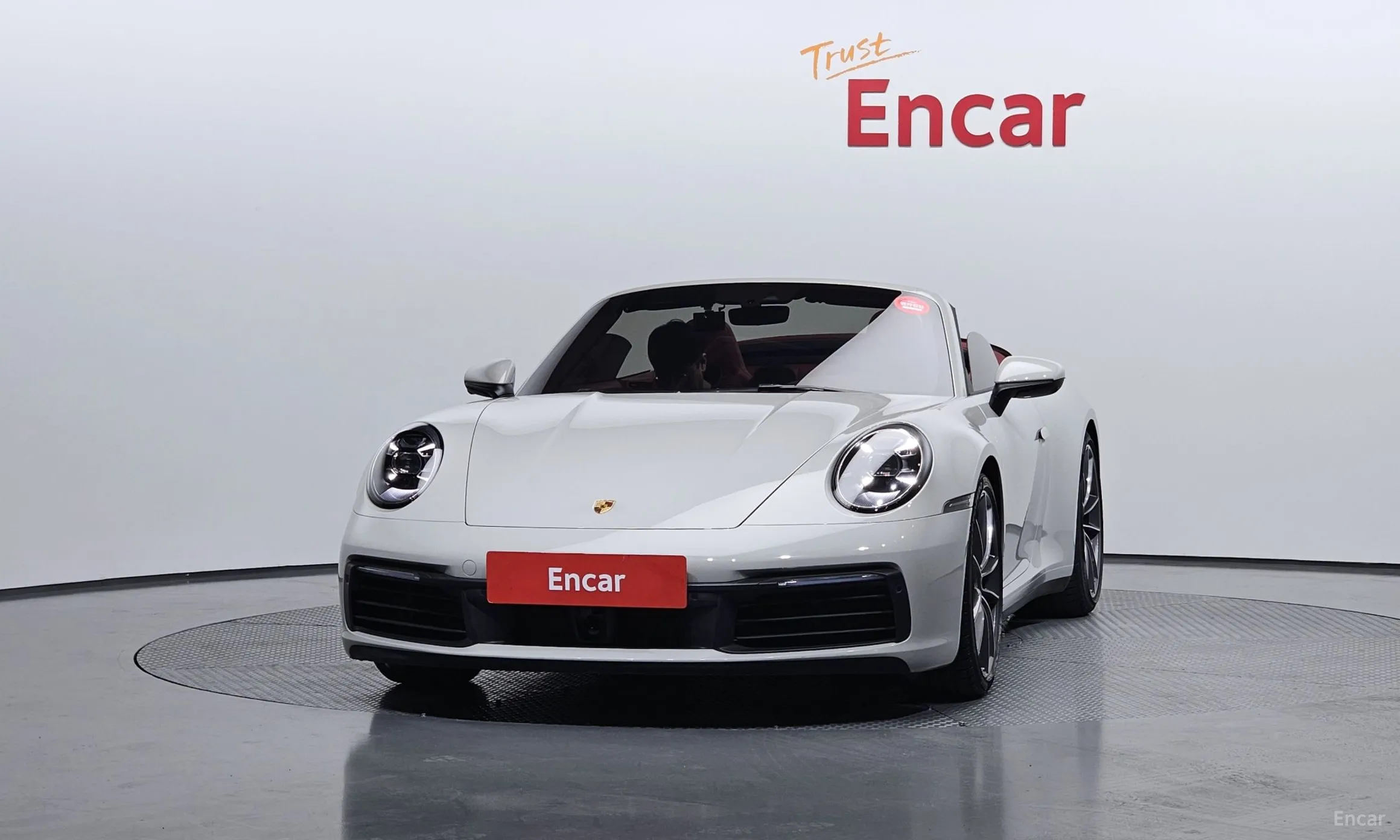 Porsche 911 (992) превью 3