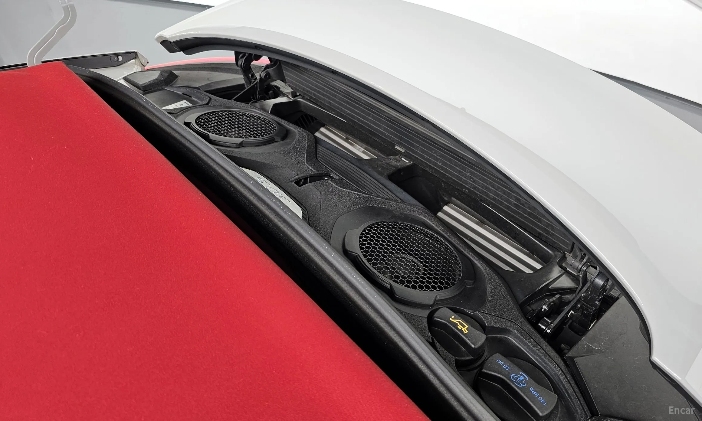 Porsche 911 (992) превью 6