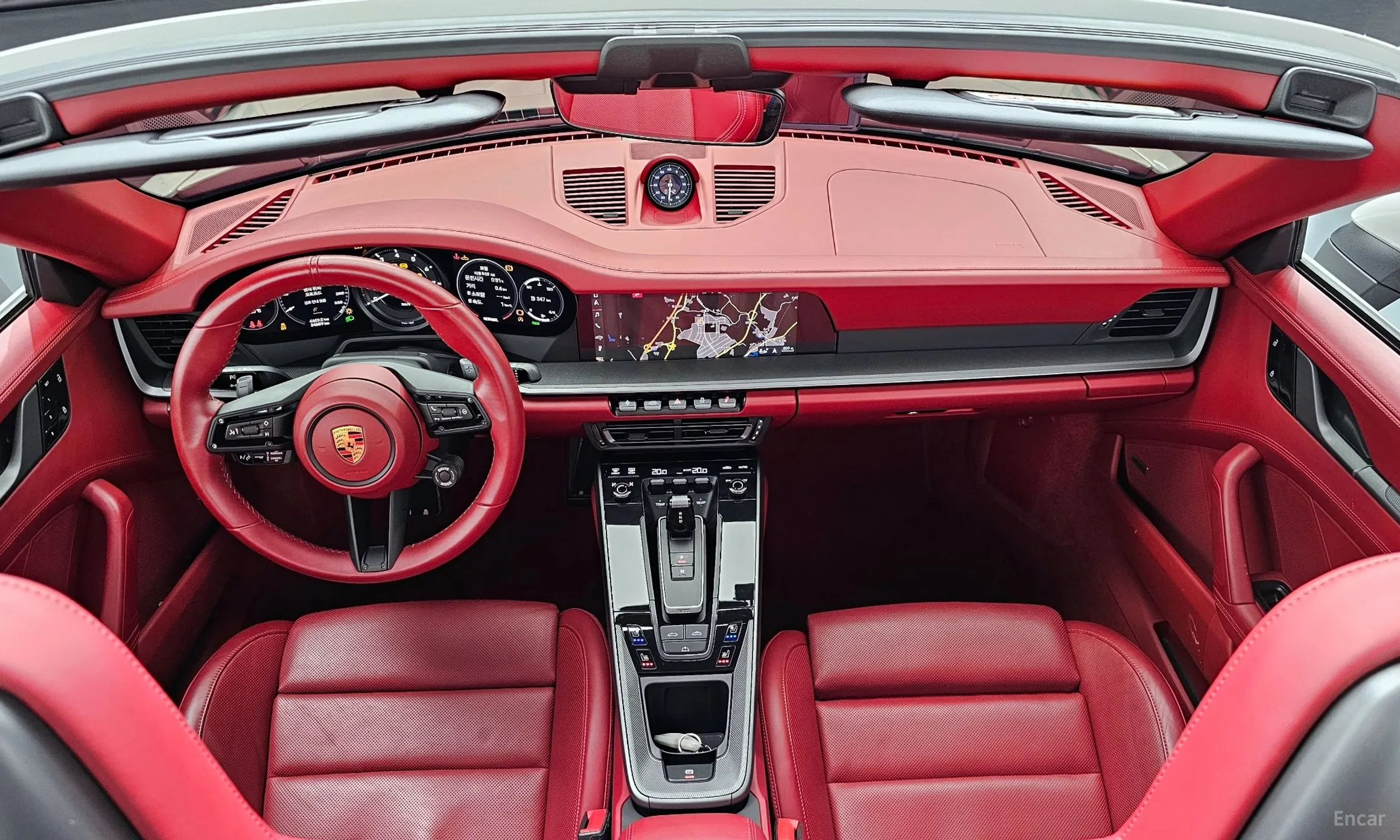 Porsche 911 (992) превью 7