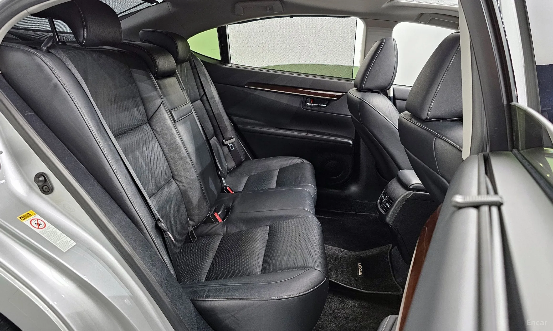 Lexus New ES300h превью 12