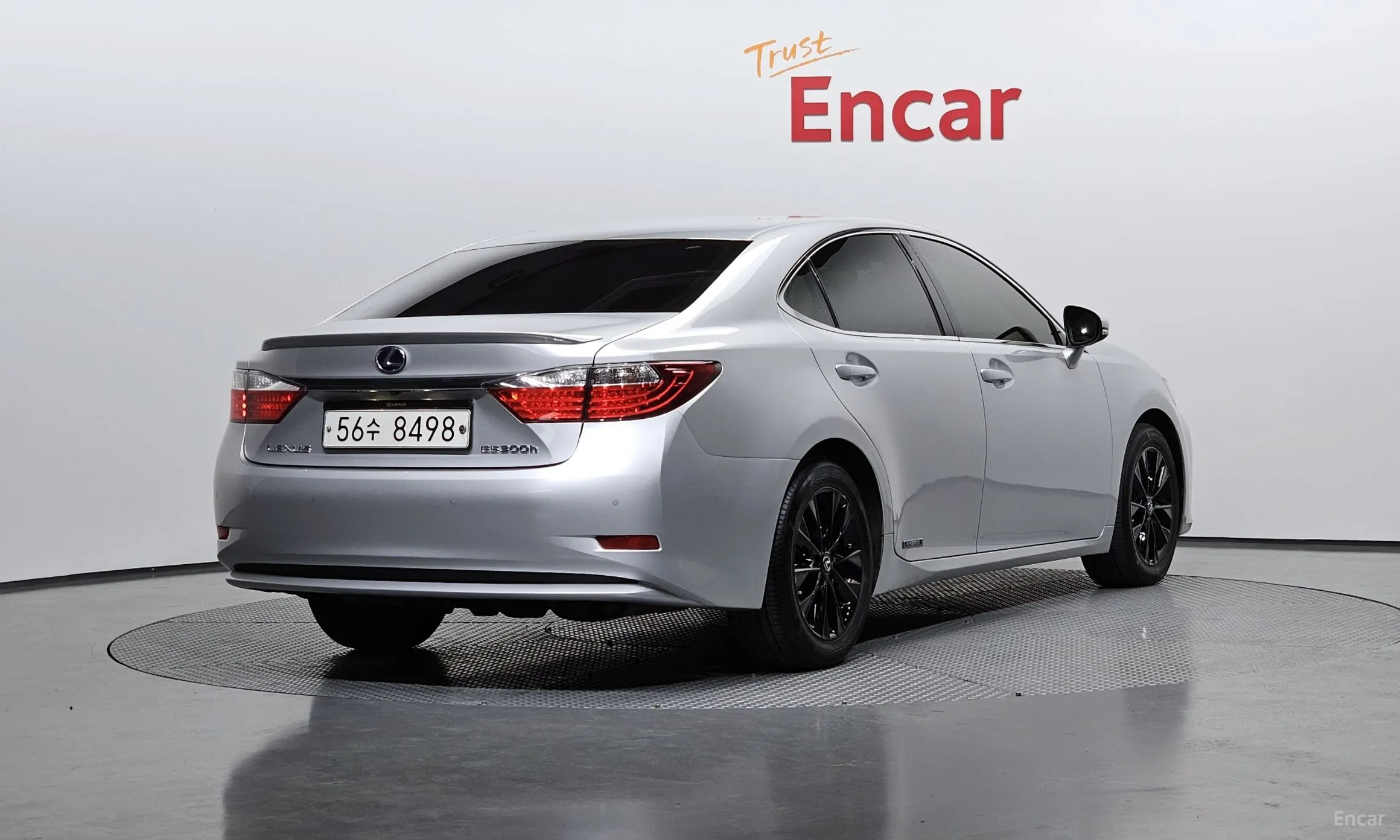 Lexus New ES300h