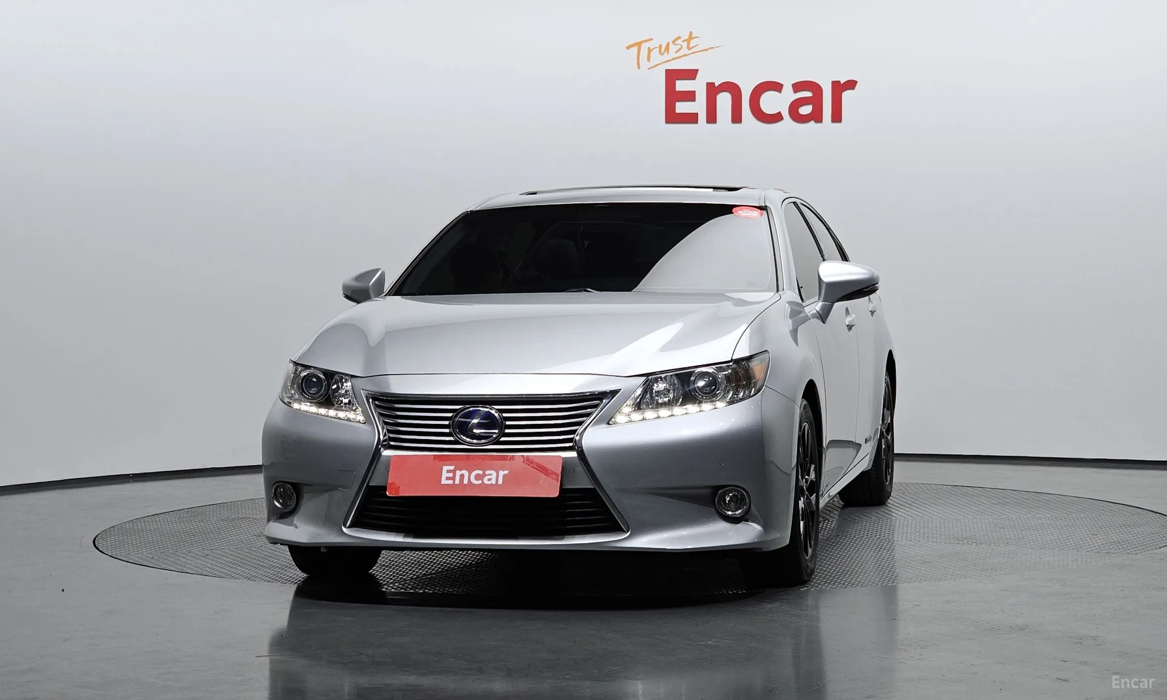 Lexus New ES300h превью 3