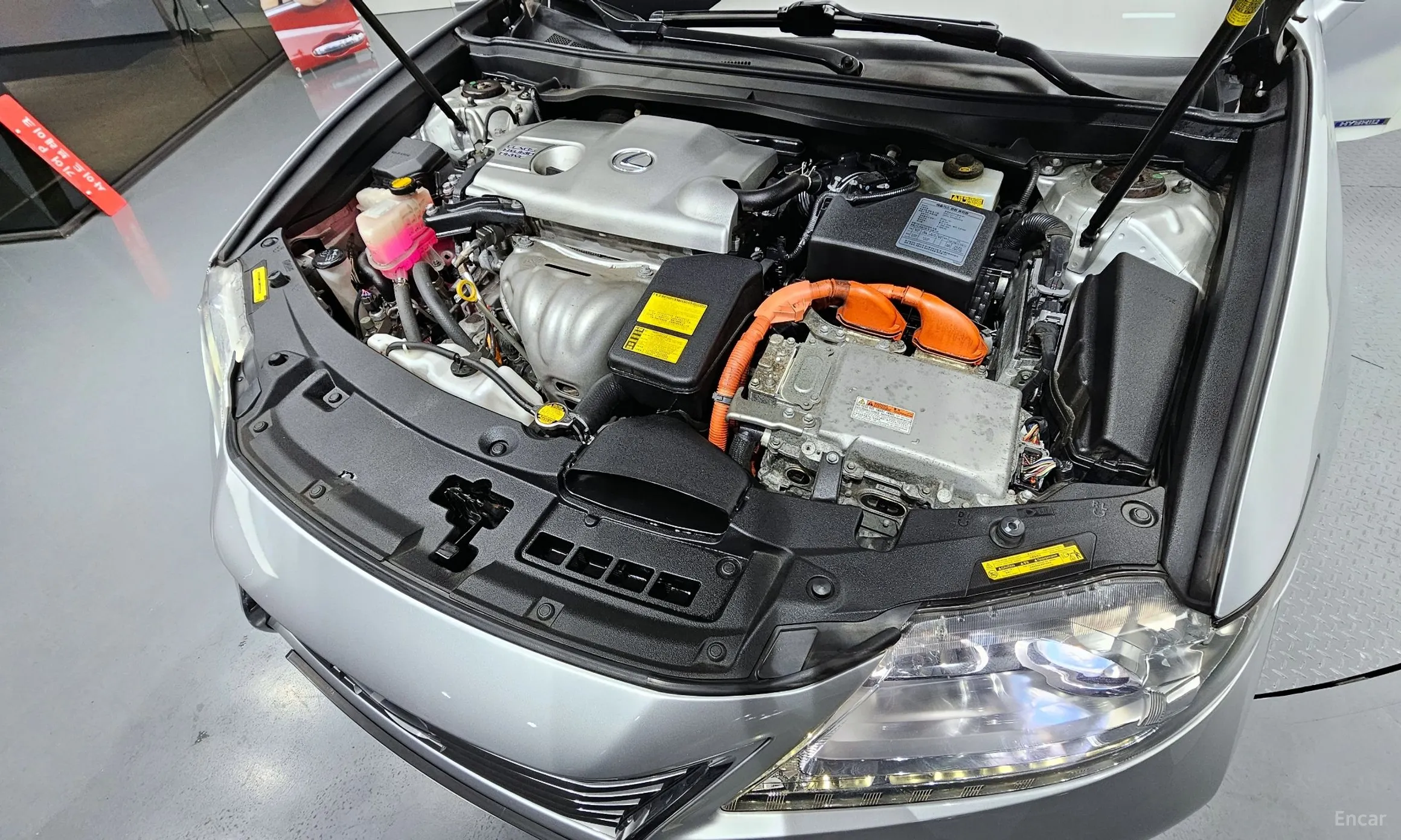 Lexus New ES300h превью 6