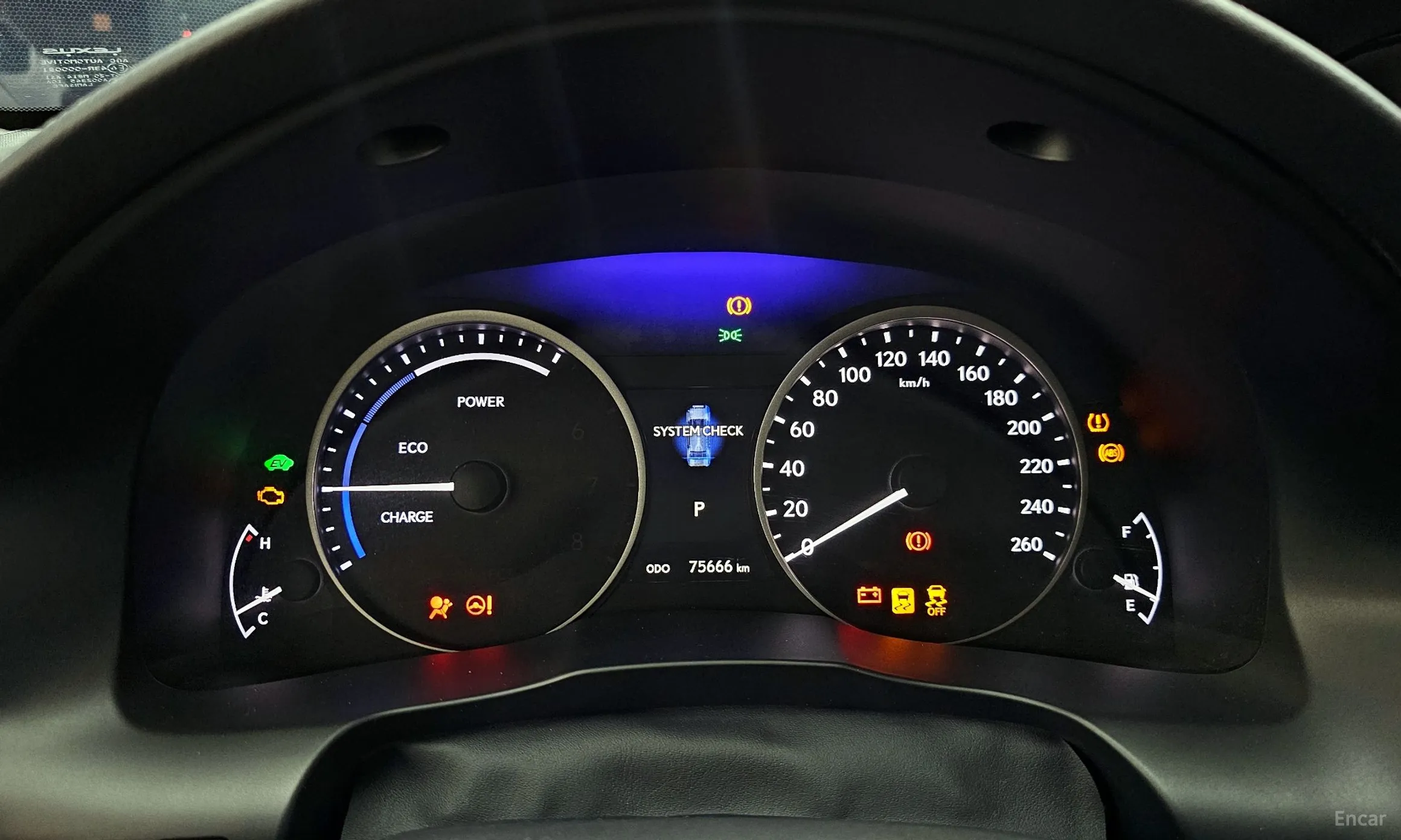 Lexus New ES300h превью 8