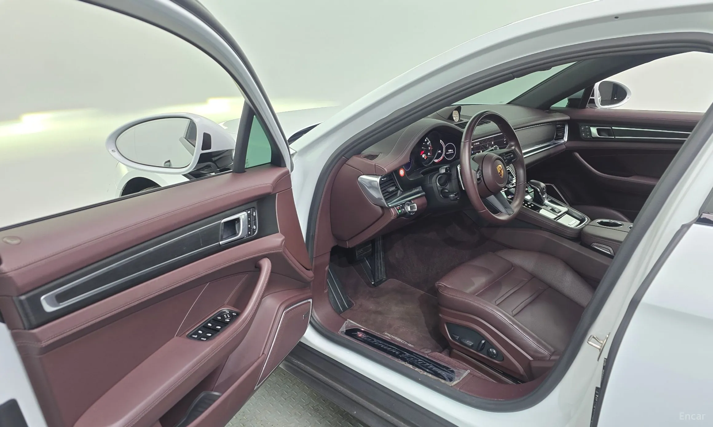 Porsche Panamera (971) превью 10