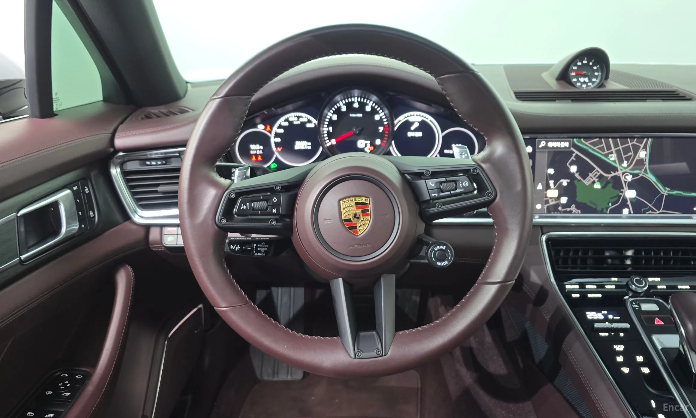 Porsche Panamera (971) превью 13