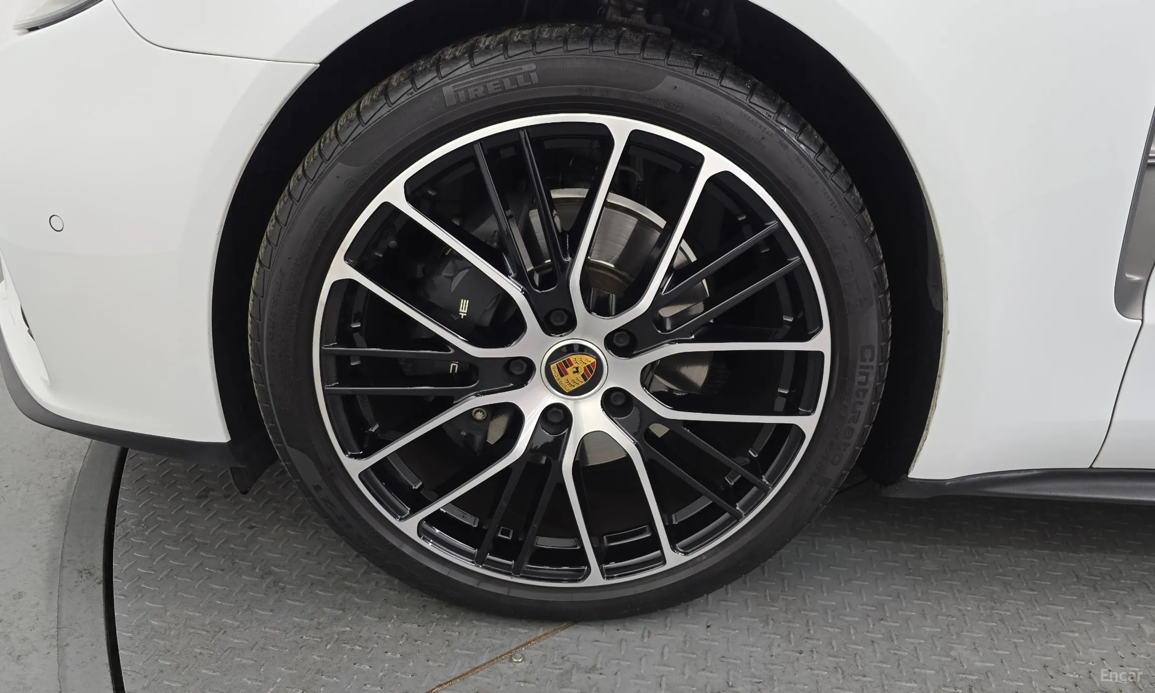 Porsche Panamera (971) превью 5