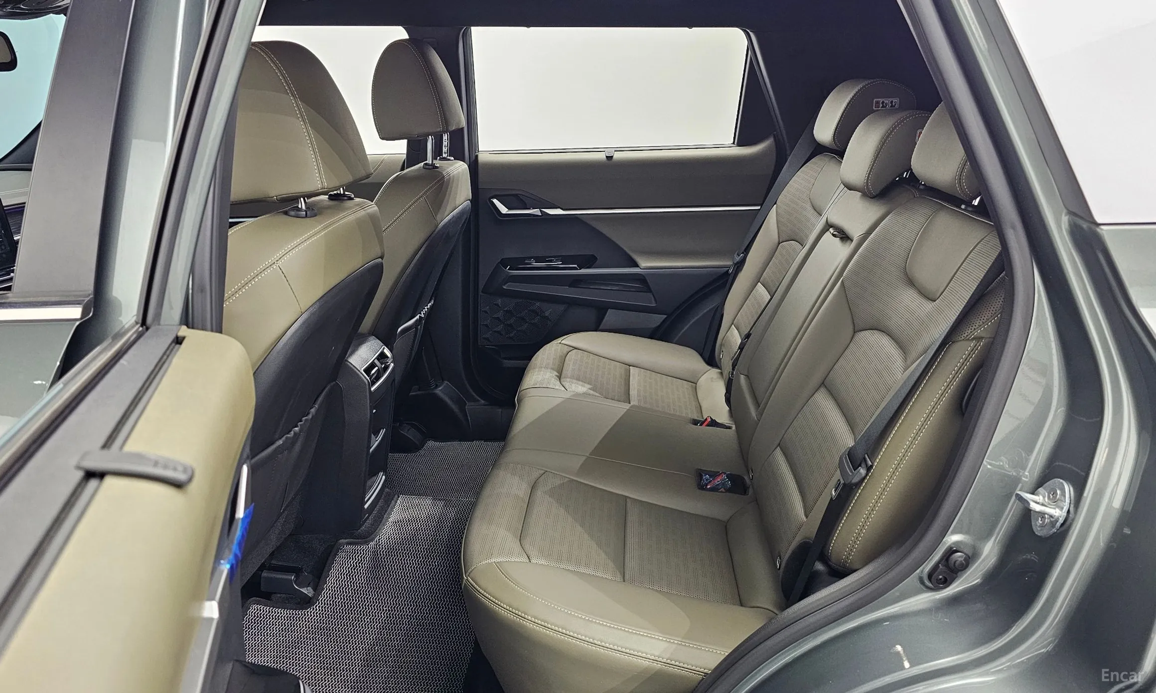 KG Mobility (SsangYong) Torres превью 12
