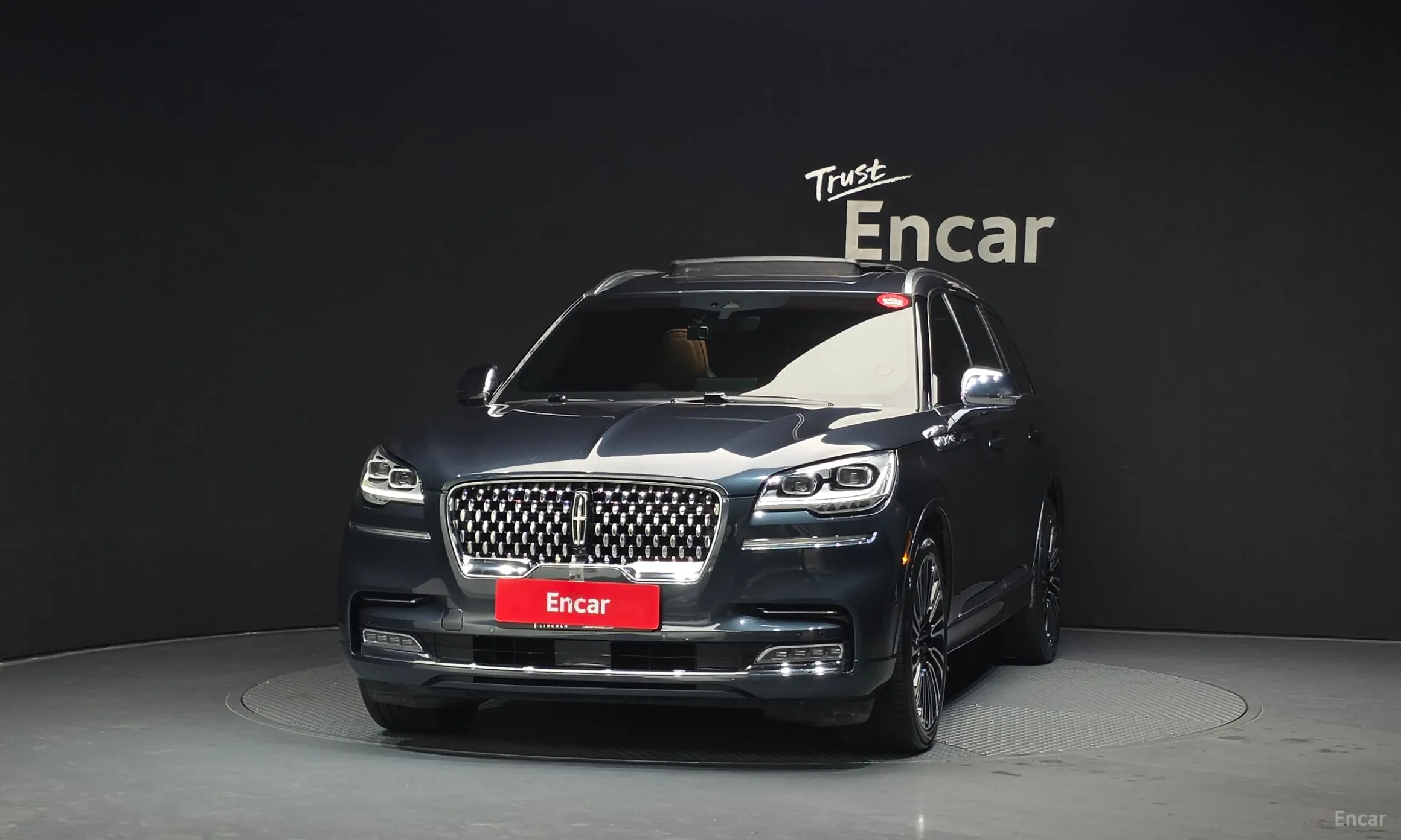 Lincoln Aviator 2nd Generation превью 3