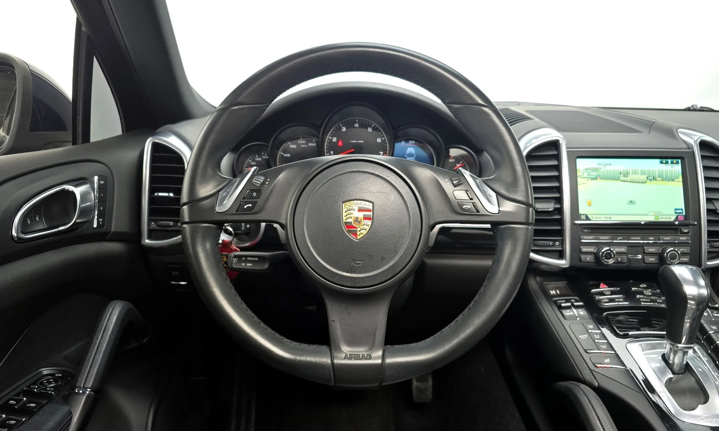Porsche New Cayenne превью 13