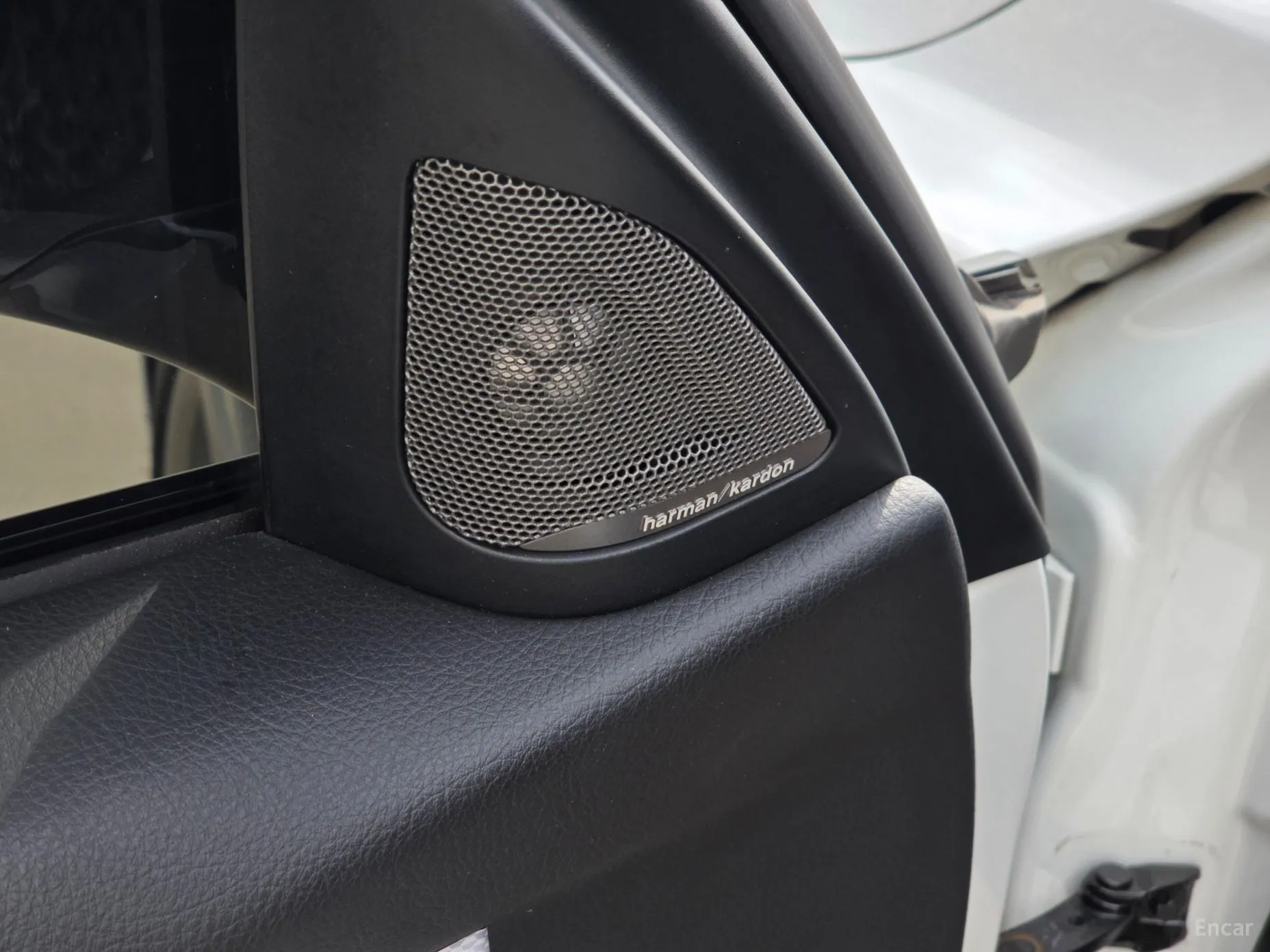 BMW 3 Series (F30) превью 19