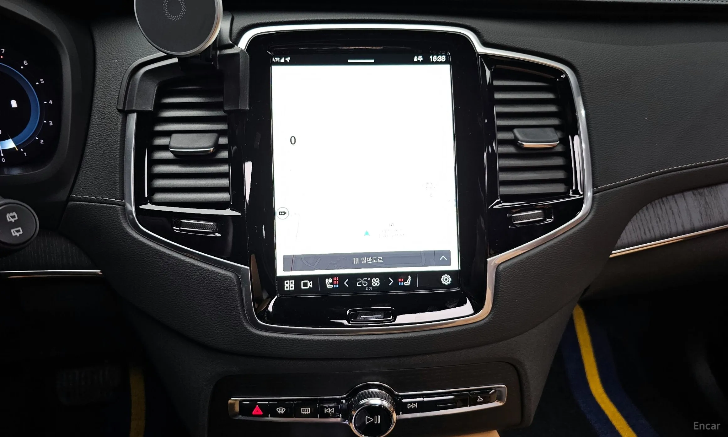 Volvo XC90 Gen 2 превью 14