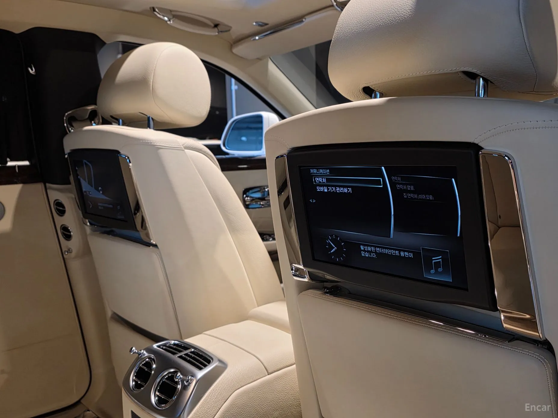 Rolls-Royce Ghost превью 16