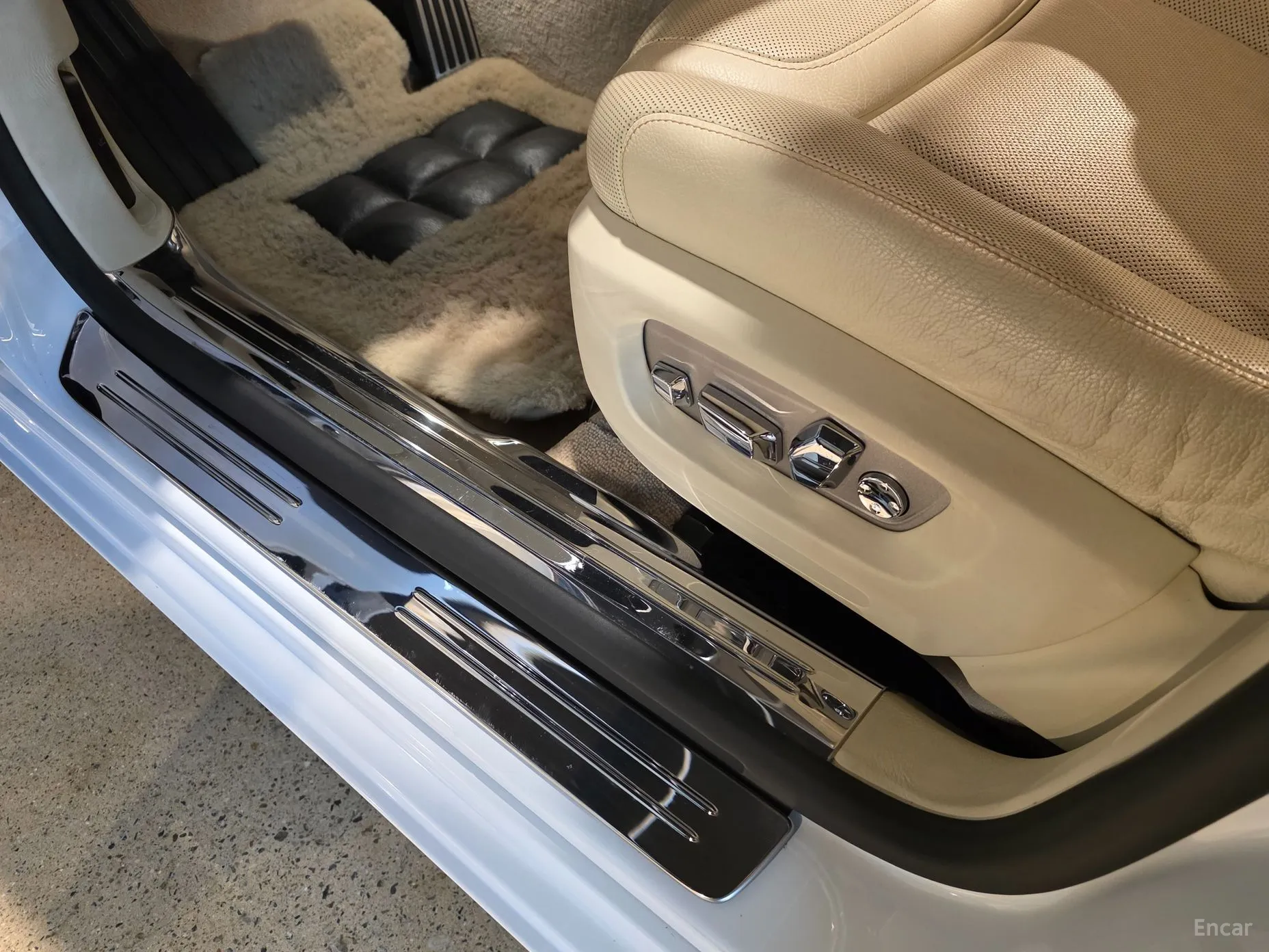 Rolls-Royce Ghost превью 19