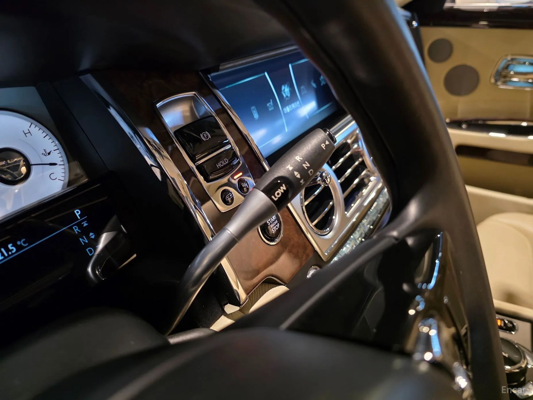 Rolls-Royce Ghost превью 9