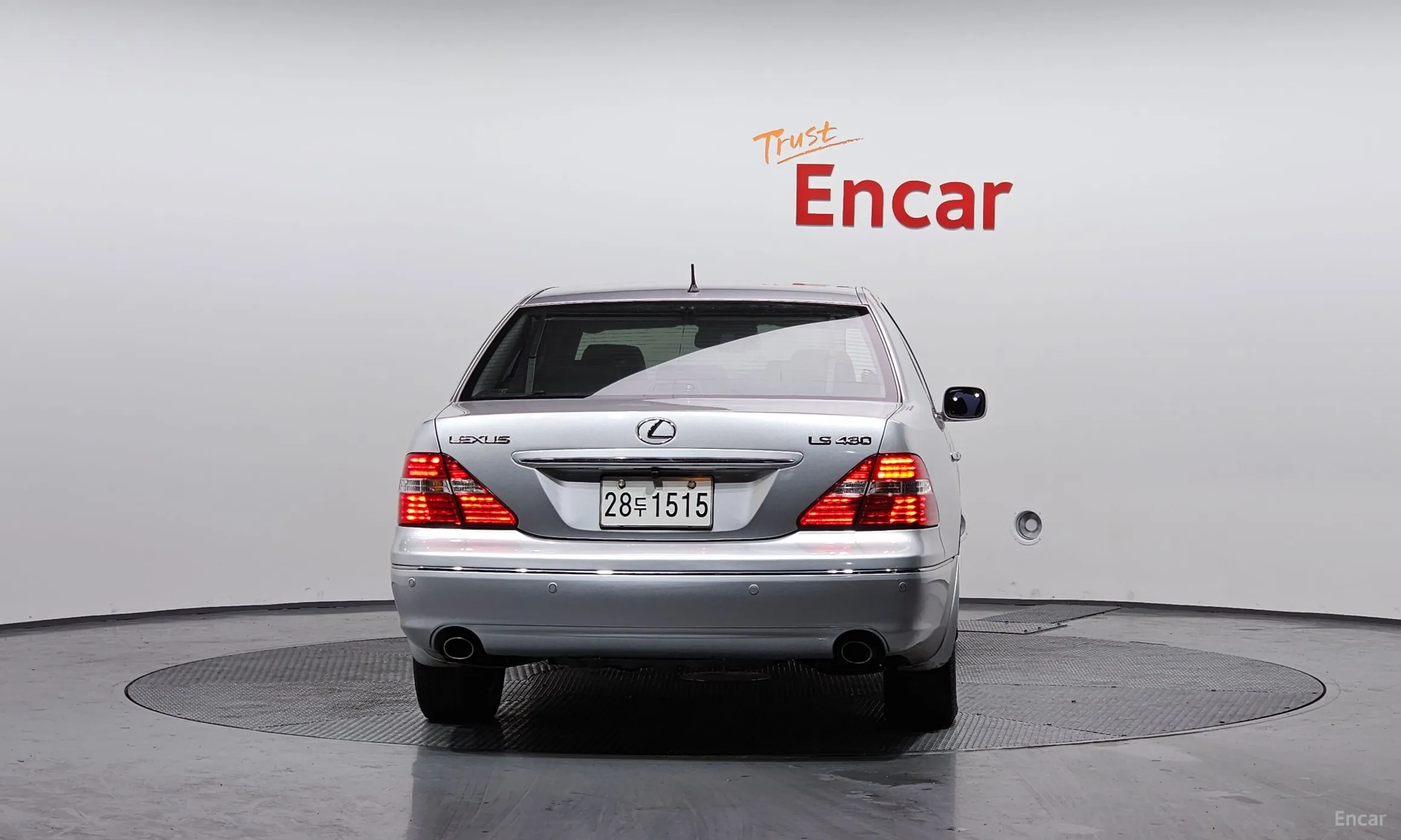 Lexus LS430 превью 4