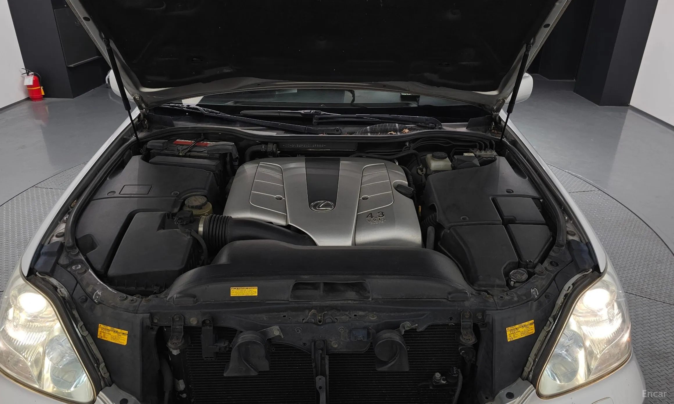 Lexus LS430 превью 6