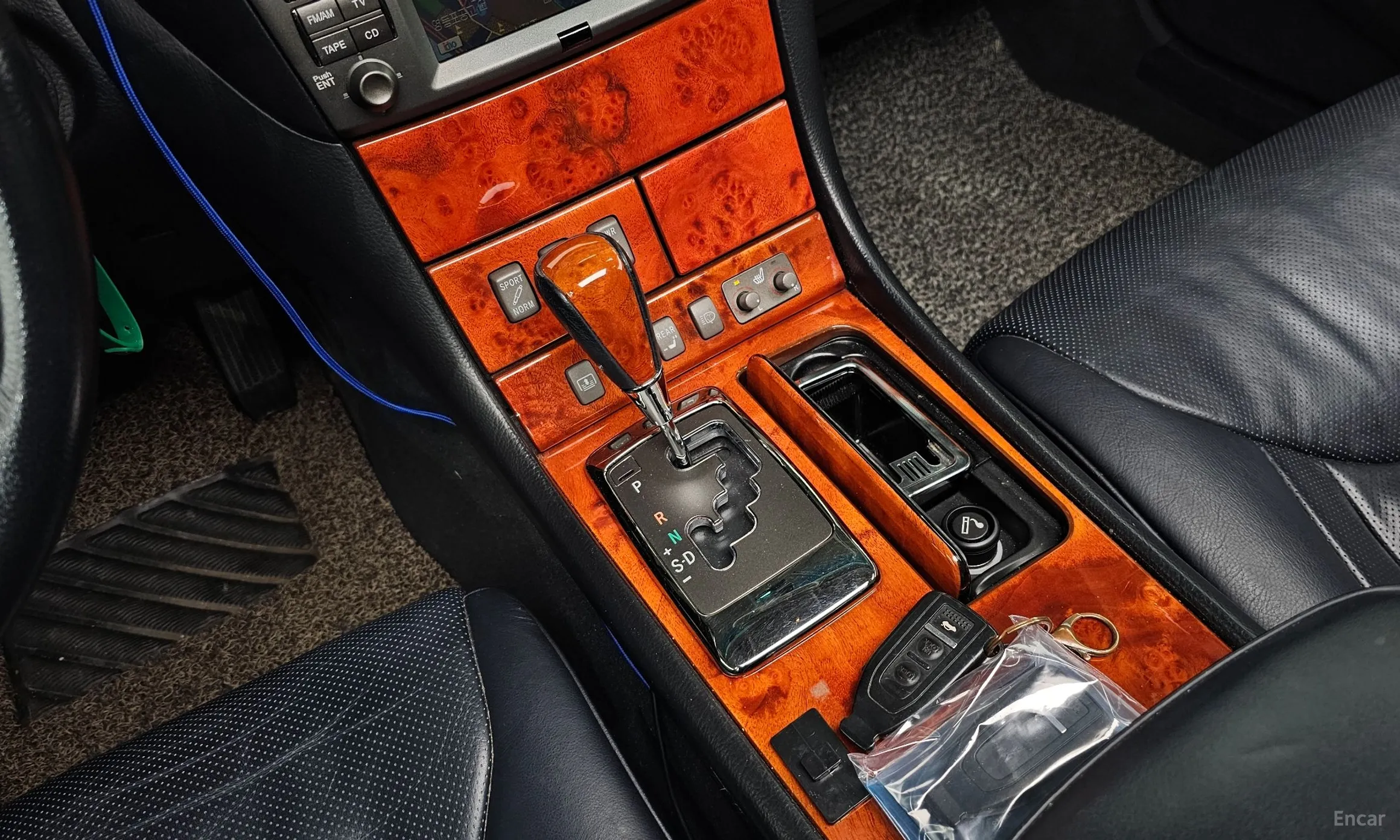 Lexus LS430 превью 9