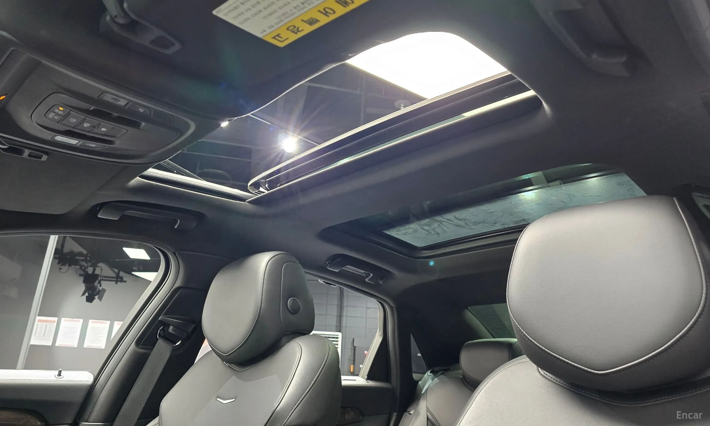 Cadillac CT6 превью 19