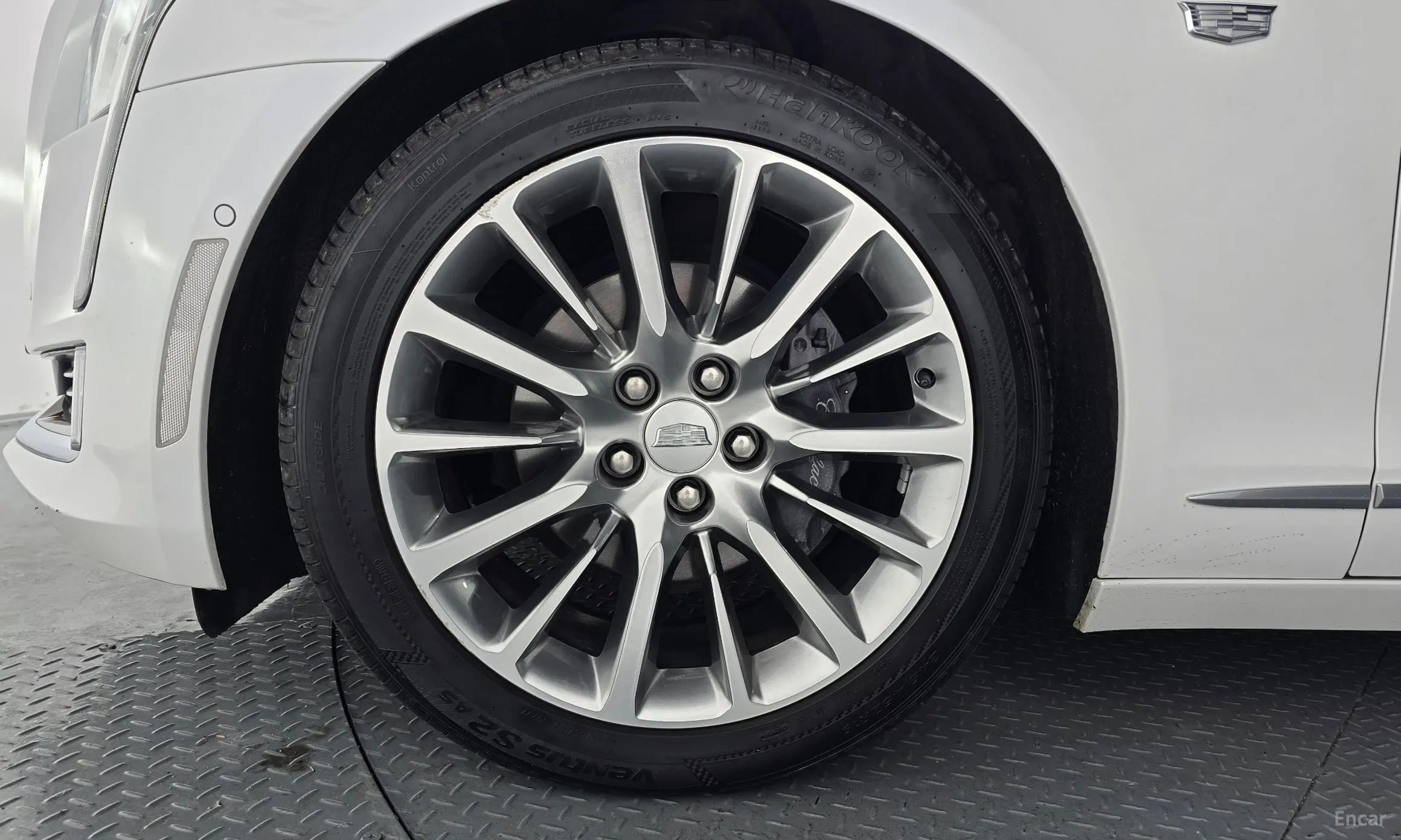 Cadillac CT6 превью 5