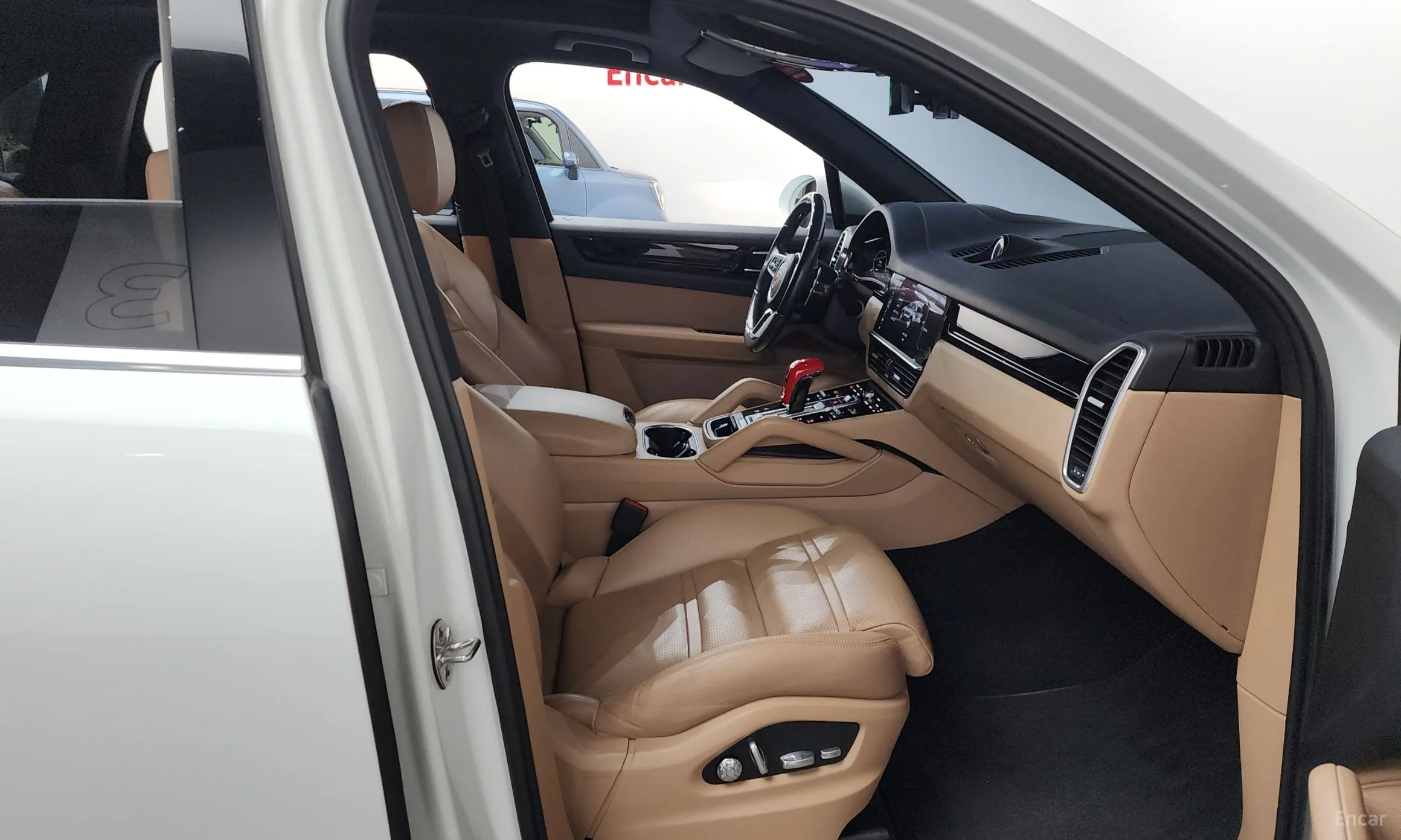 Porsche Cayenne (PO536) превью 11