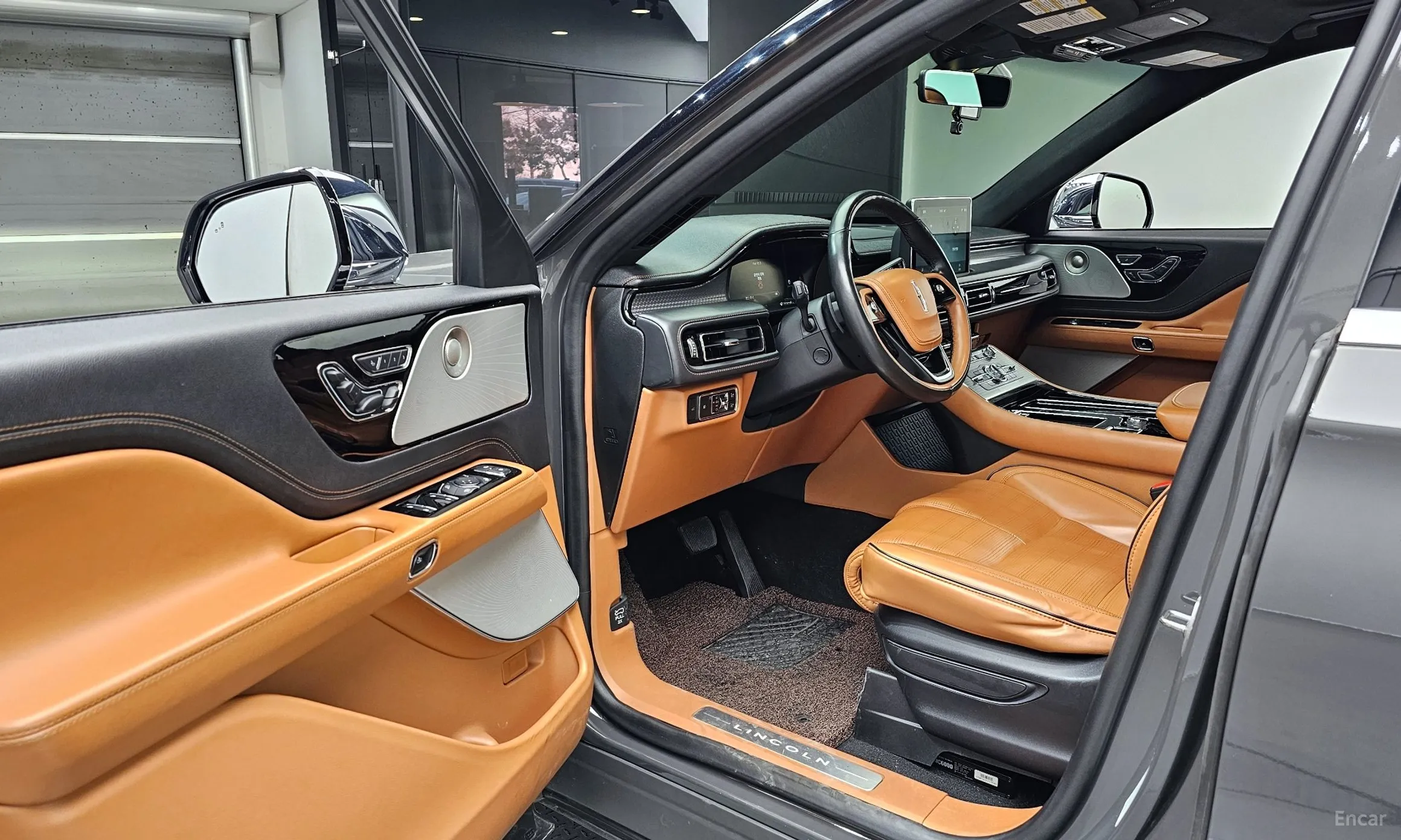 Lincoln Aviator 2nd Generation превью 10