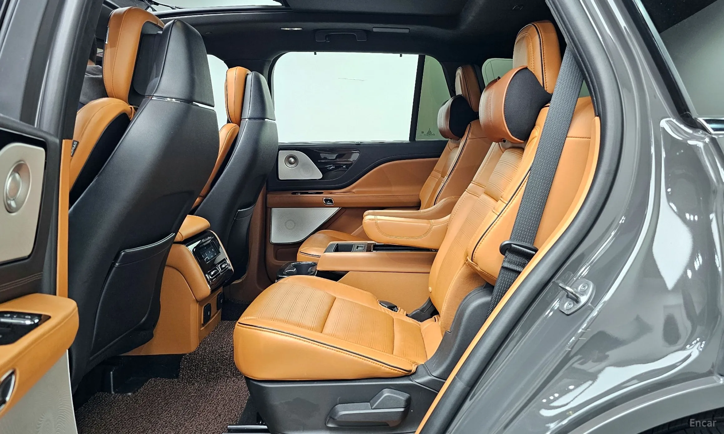 Lincoln Aviator 2nd Generation превью 12