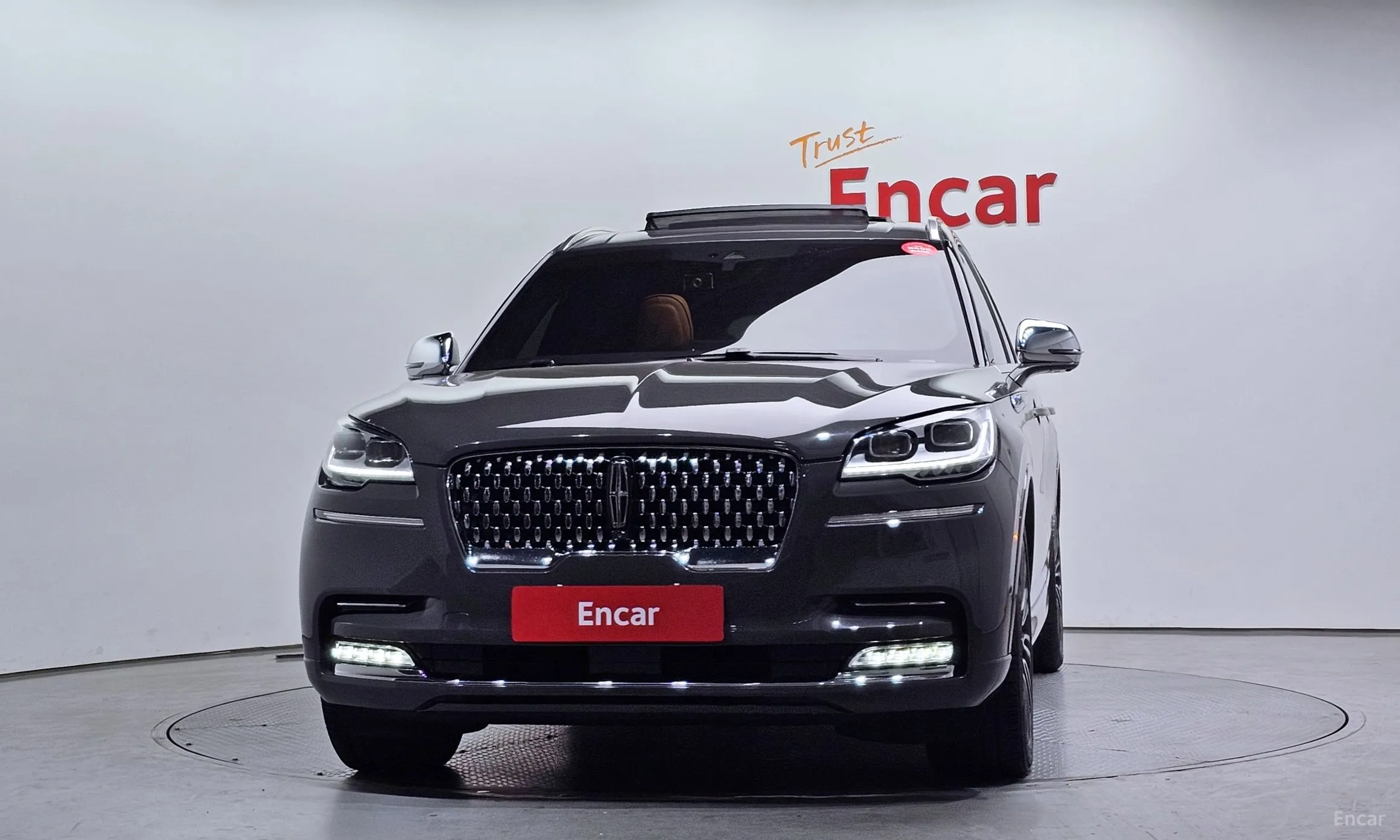 Lincoln Aviator 2nd Generation превью 3
