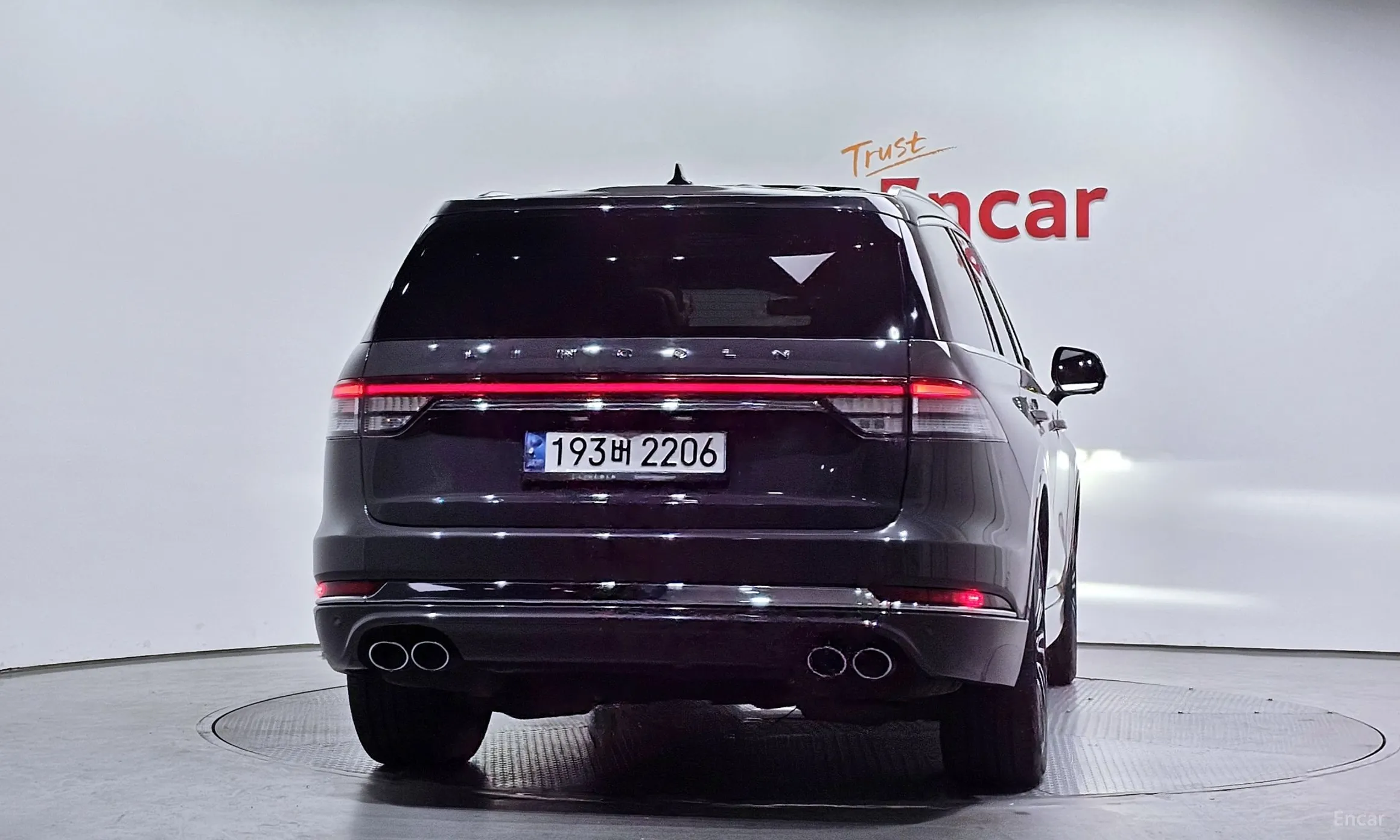 Lincoln Aviator 2nd Generation превью 4