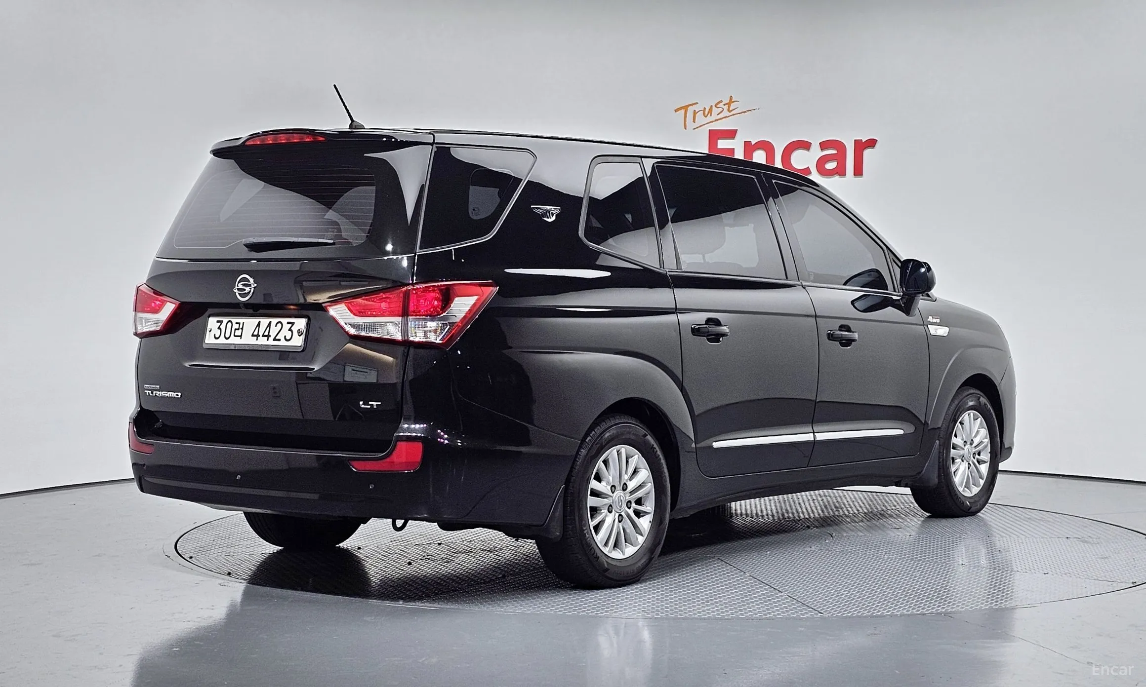 KG Mobility (SsangYong) Korando Turismo превью 2