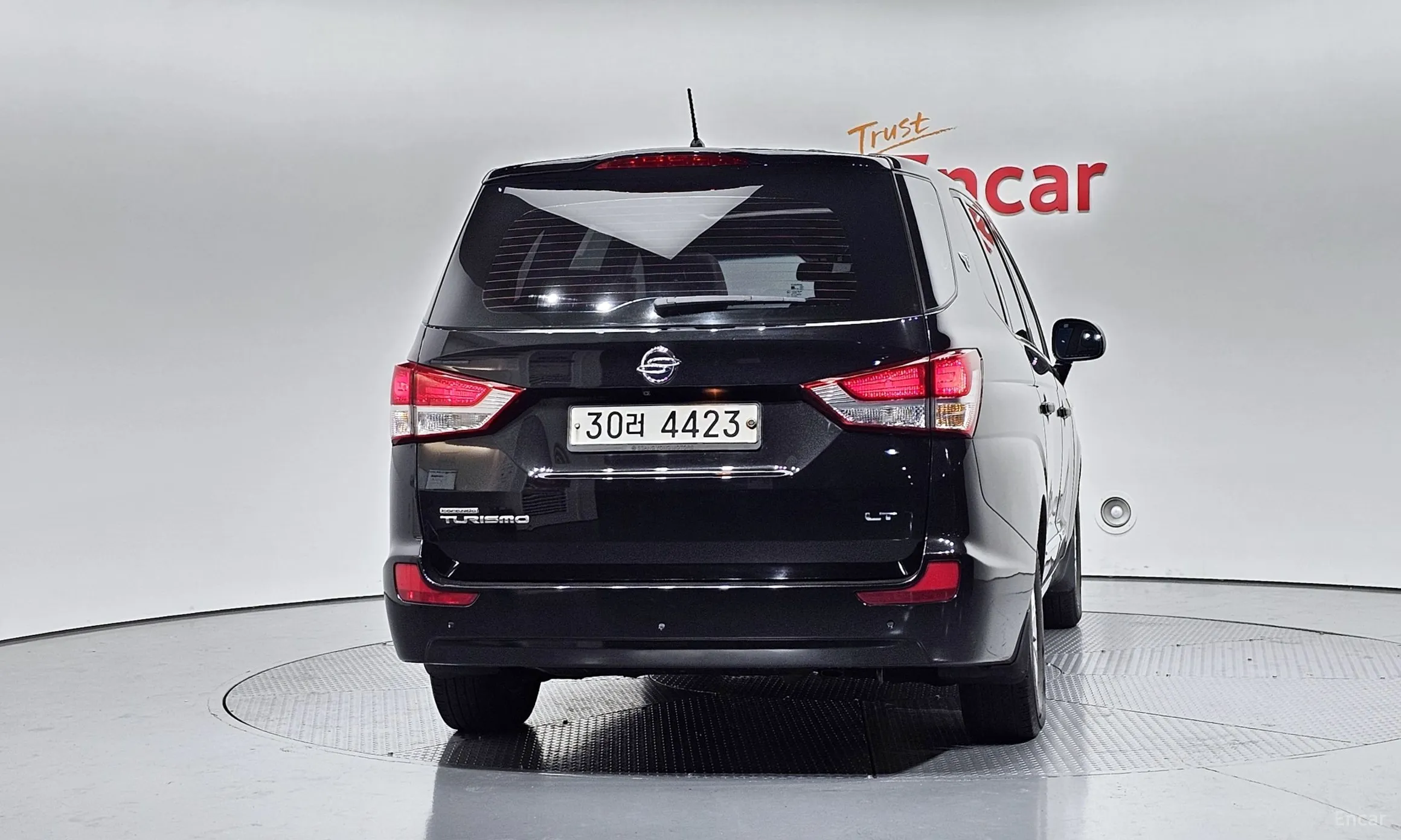 KG Mobility (SsangYong) Korando Turismo превью 4
