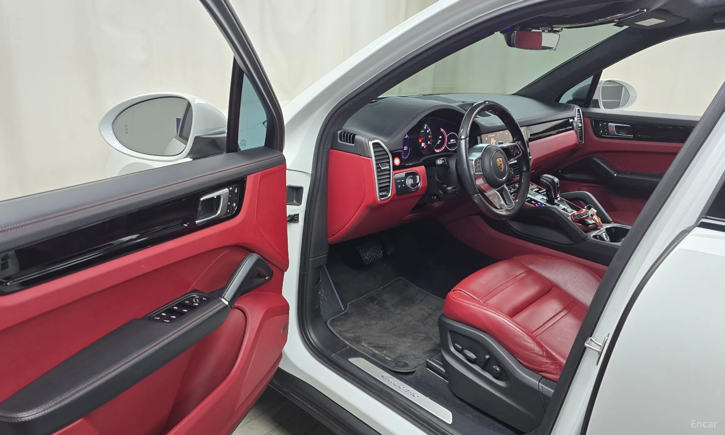 Porsche Cayenne (PO536) превью 10